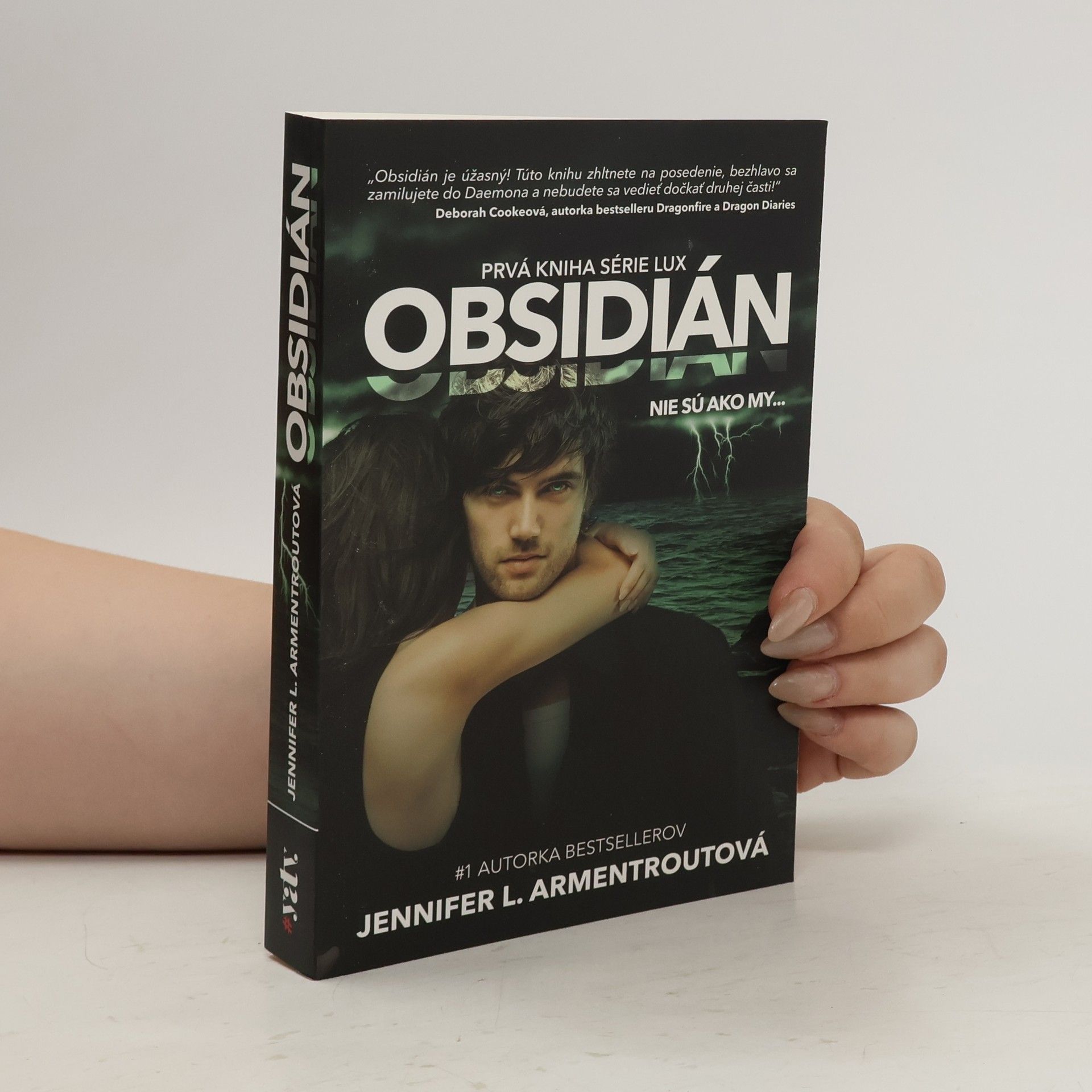 Jennifer L. Armentrout Obsidián - Nie sú ako my...