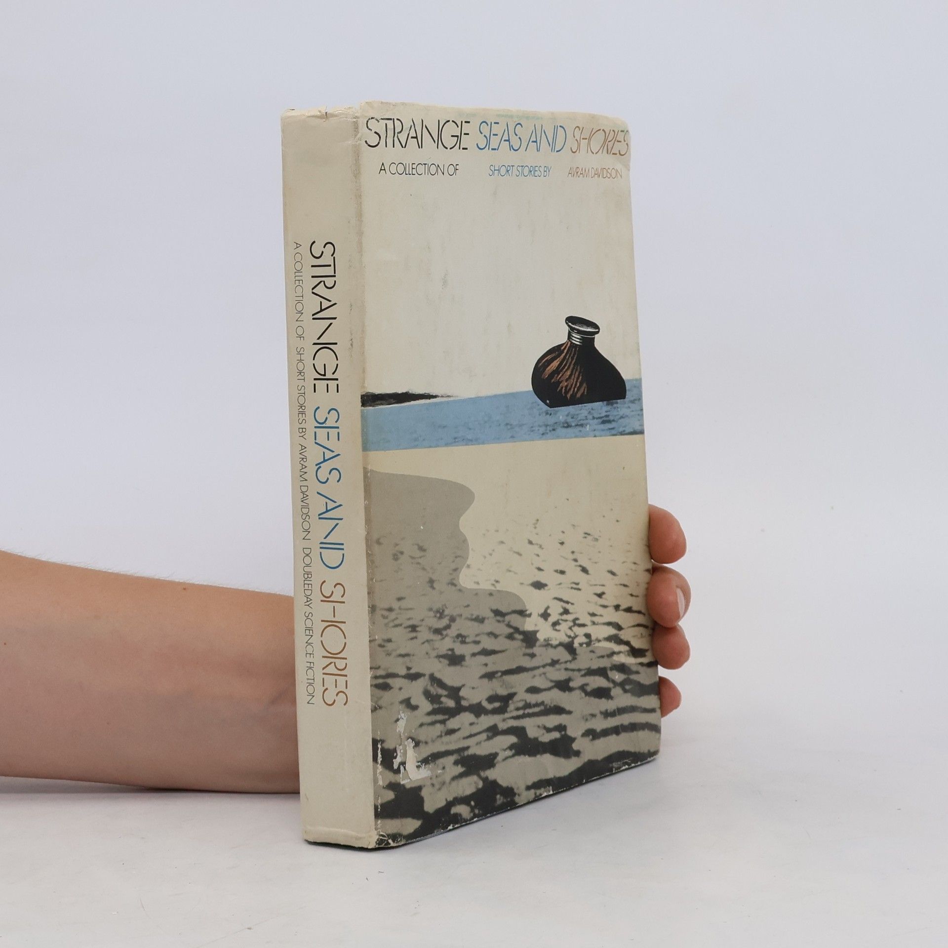 Avram Davidson Strange Seas and Shores