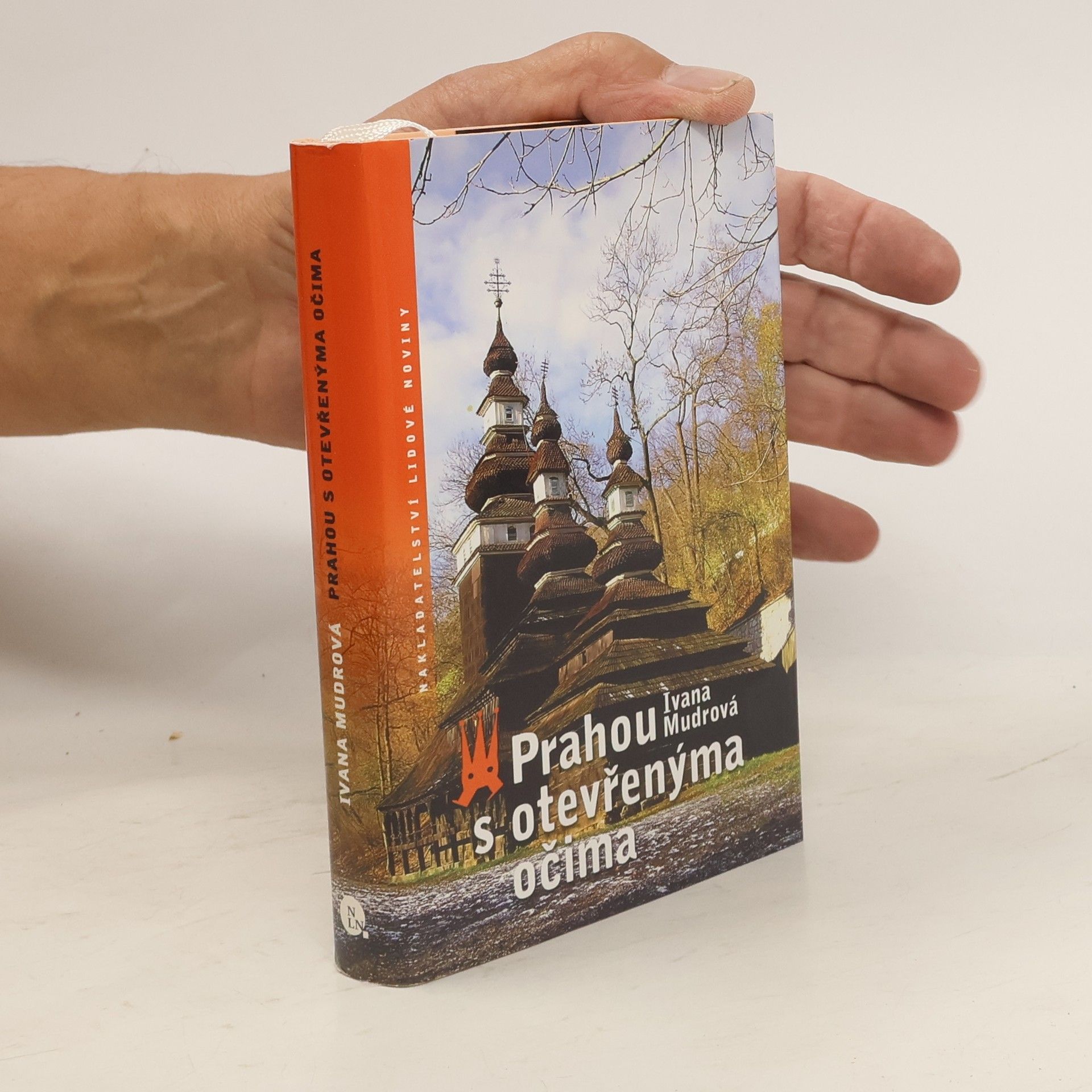 Ivana Mudrová Prahou s otevřenýma očima