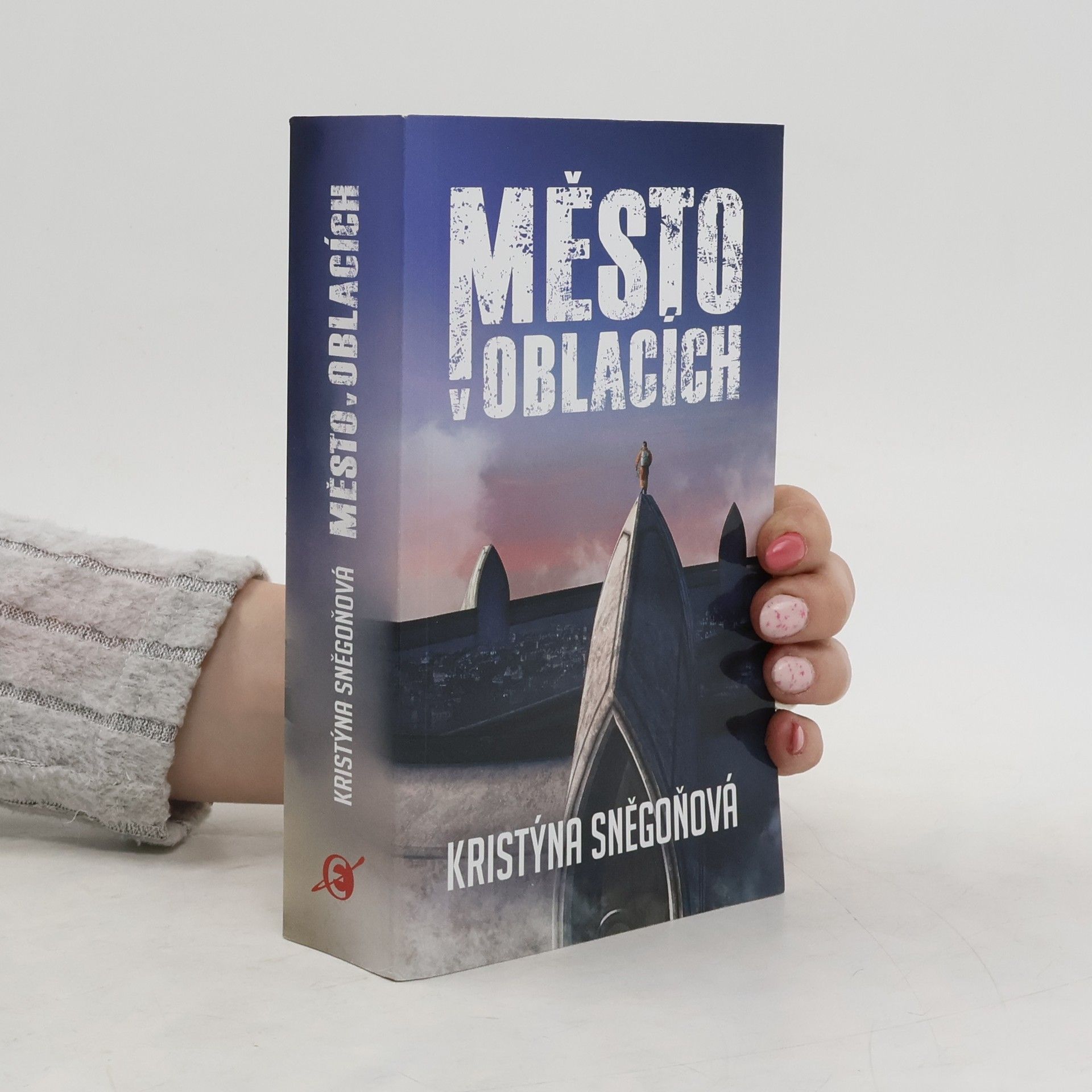 Kristýna Sněgoňová Město v oblacích