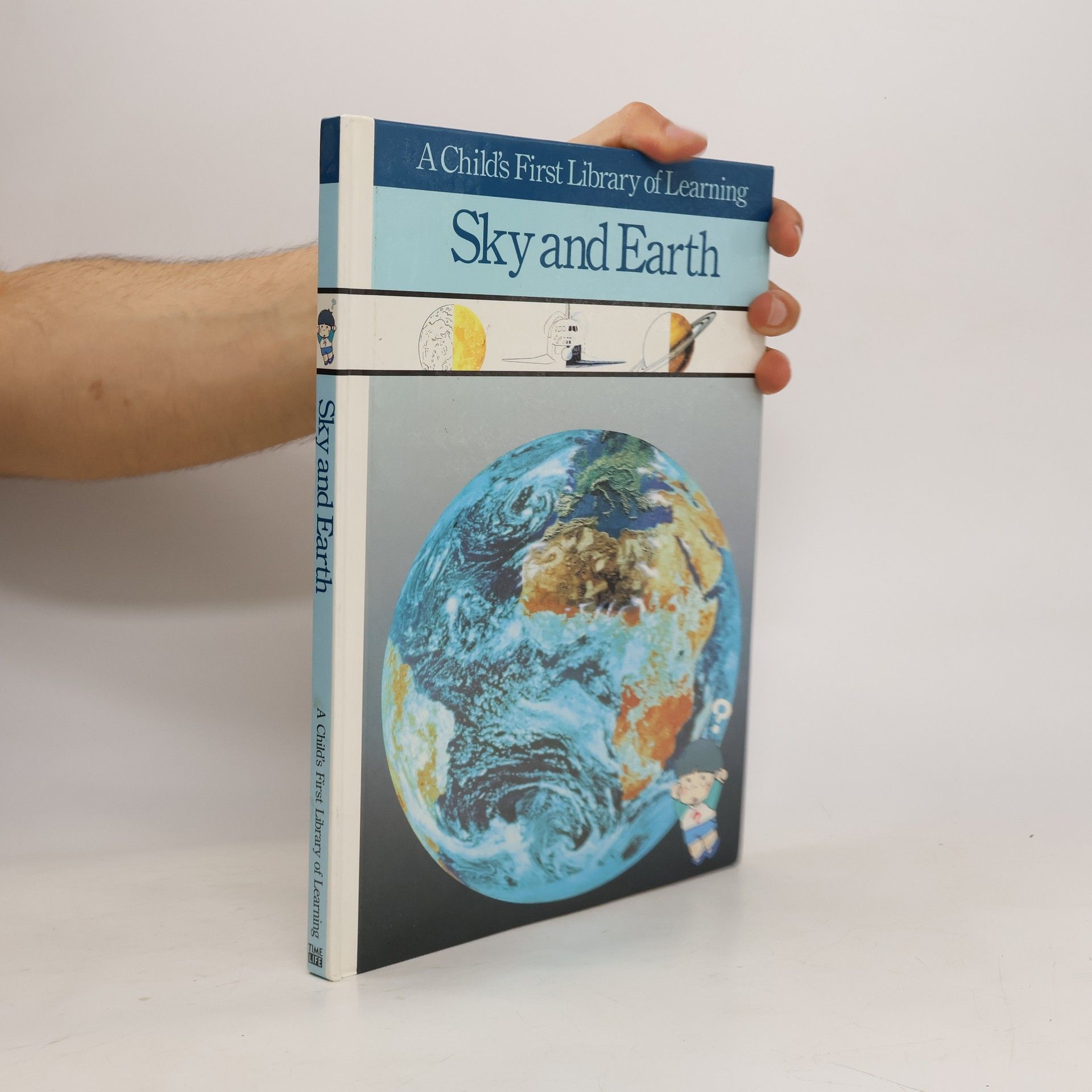 kolektiv Sky and Earth