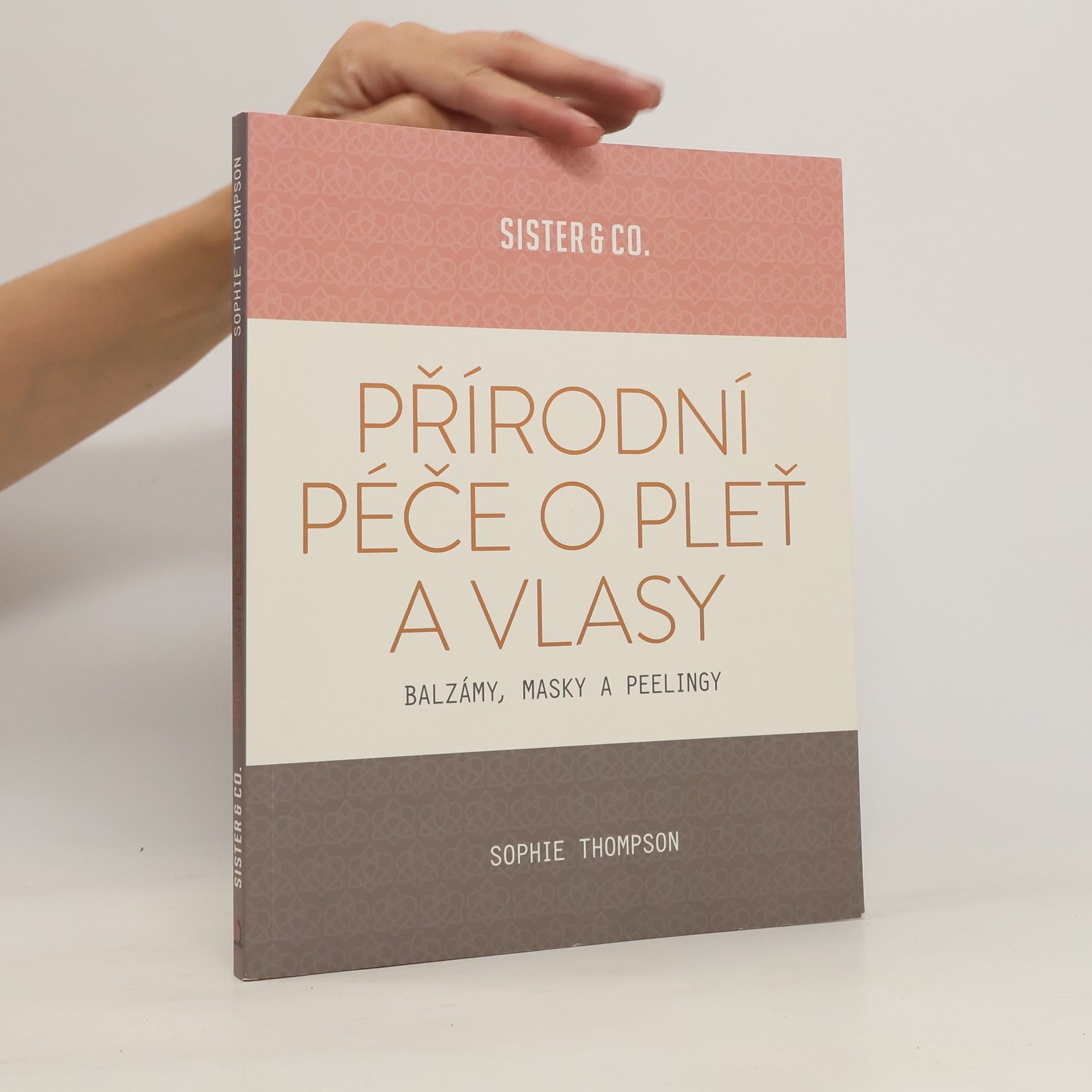 Sophie Thompson Přírodní péče o pleť a vlasy