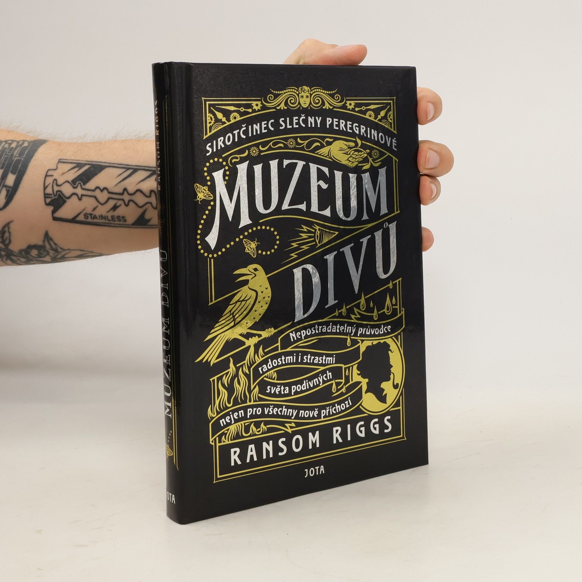 Ransom Riggs Sirotčinec slečny Peregrinové. Muzeum divů