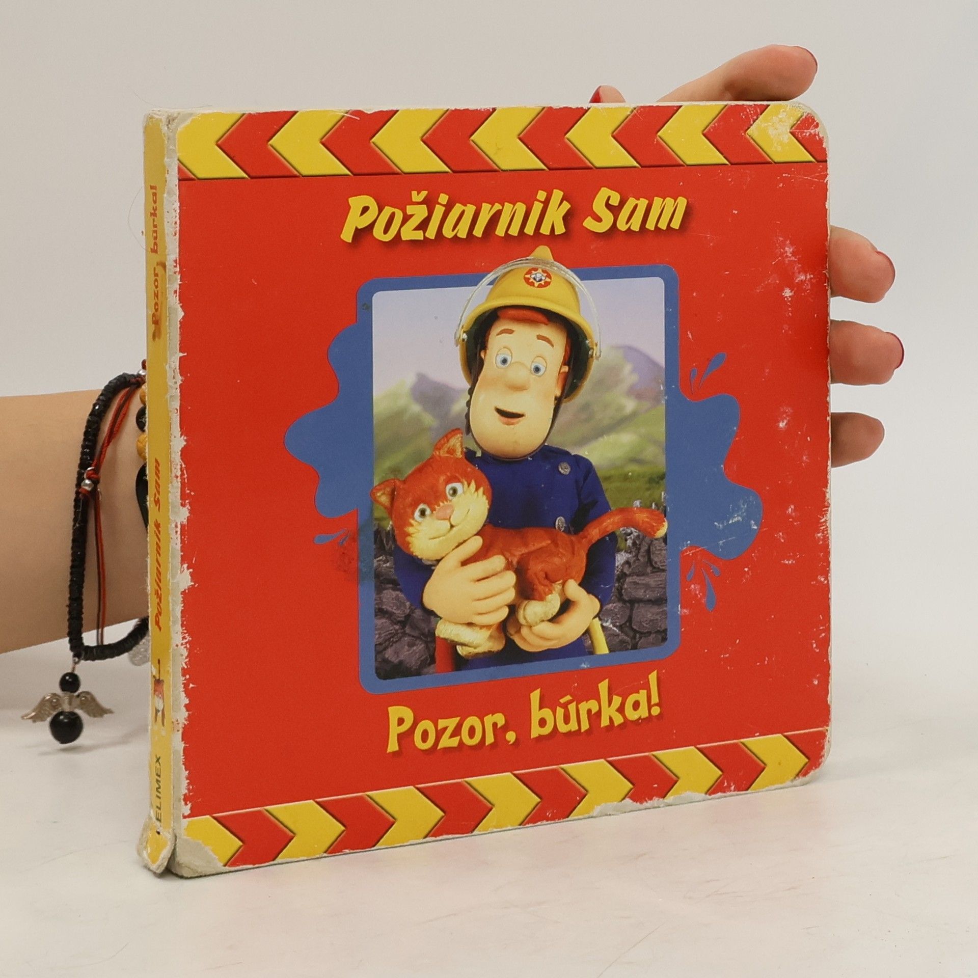kolektiv Požiarnik Sam. Pozor, búrka!