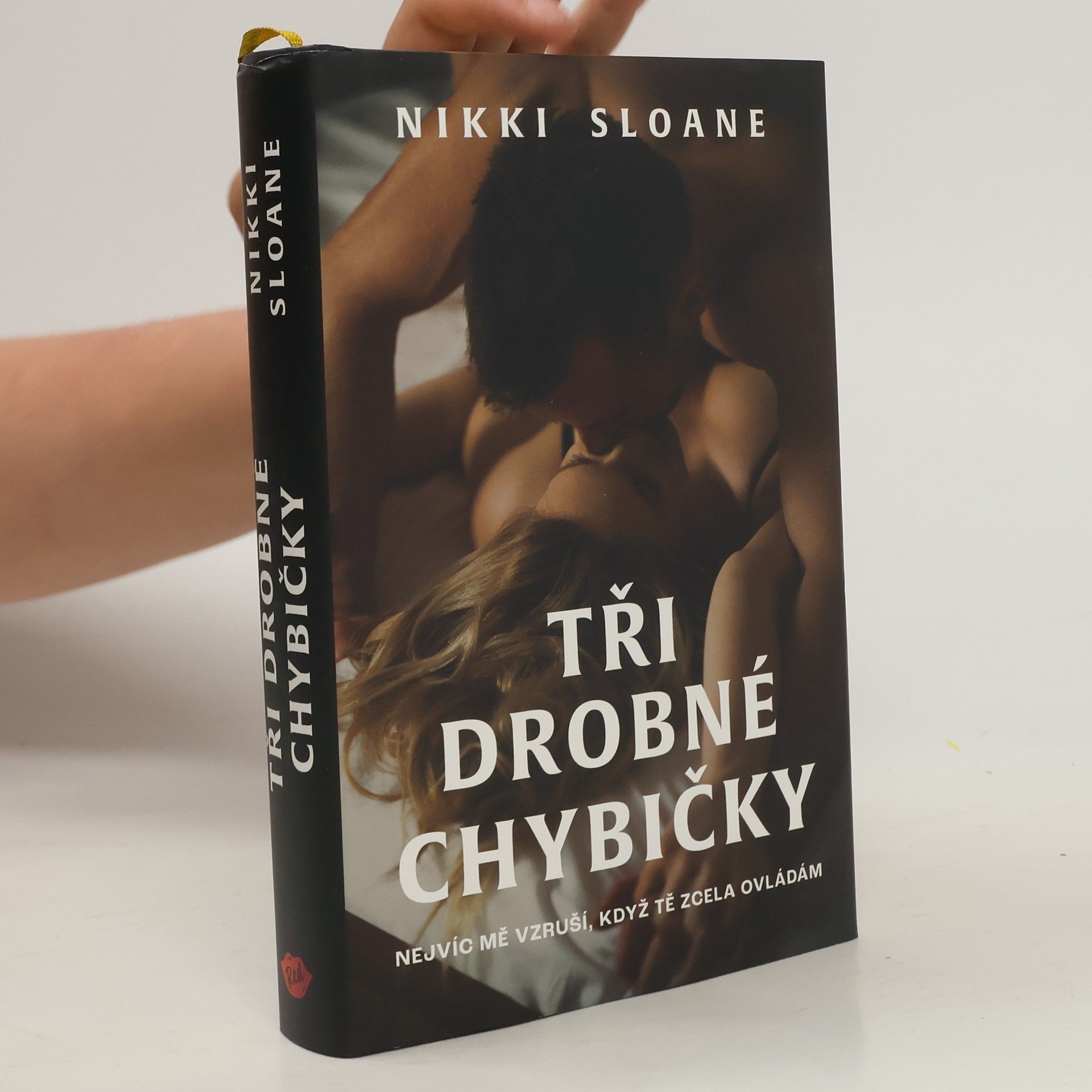 Nikki Sloane Tři drobné chybičky