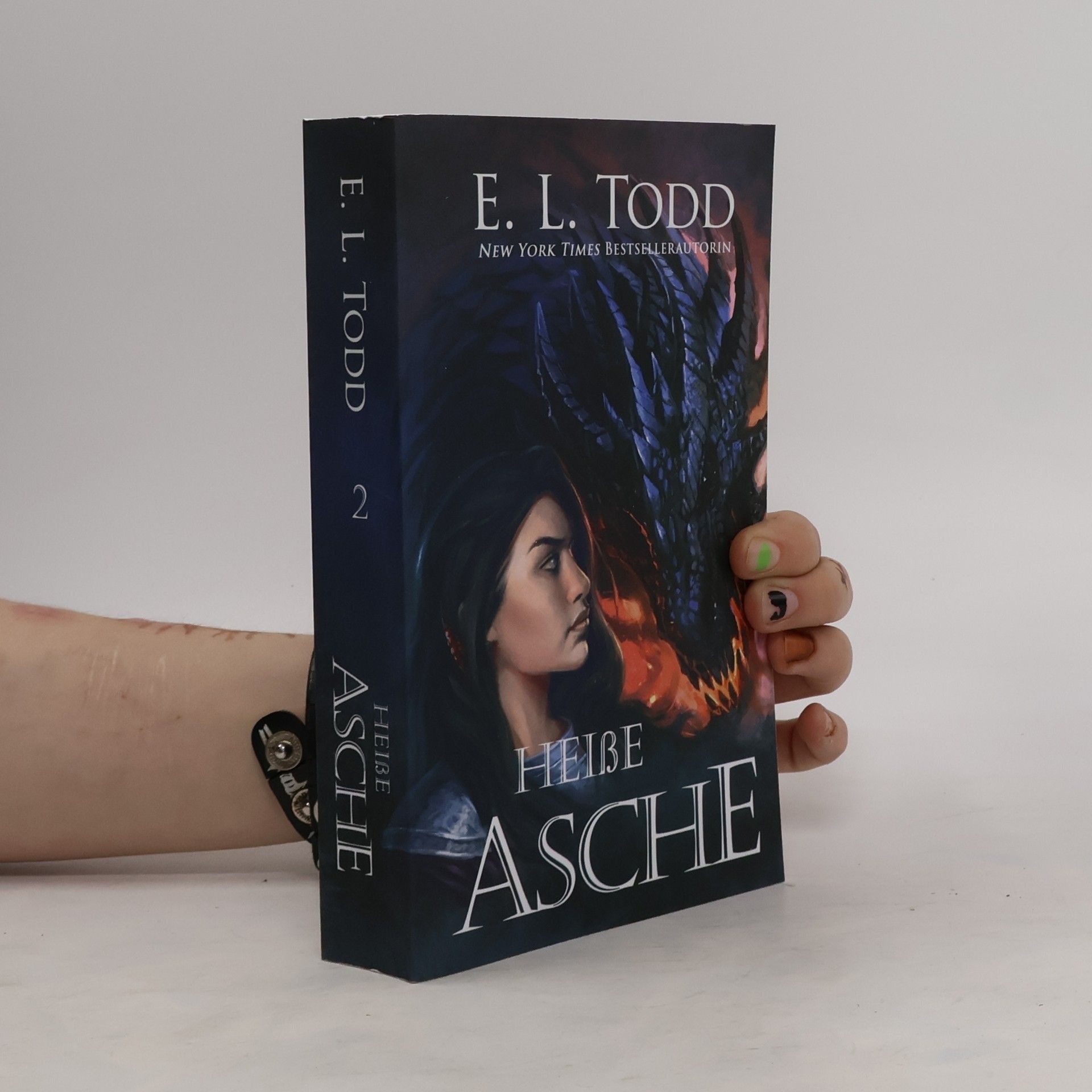E. L. Todd Heiße Asche