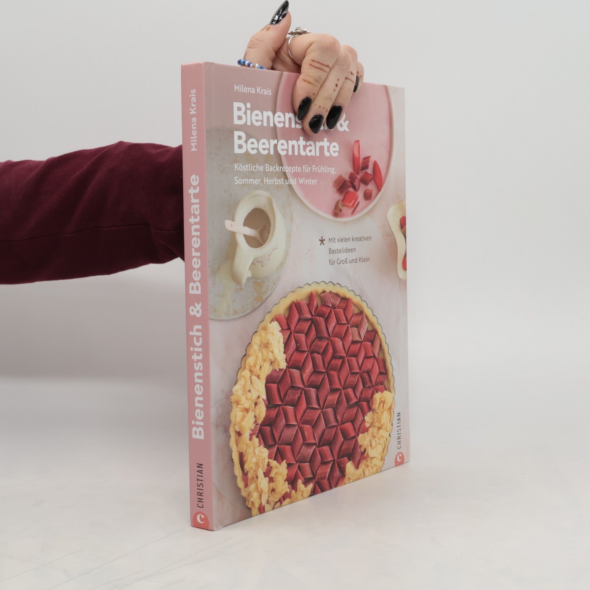 Milena Krais Bienenstich & Beerentarte
