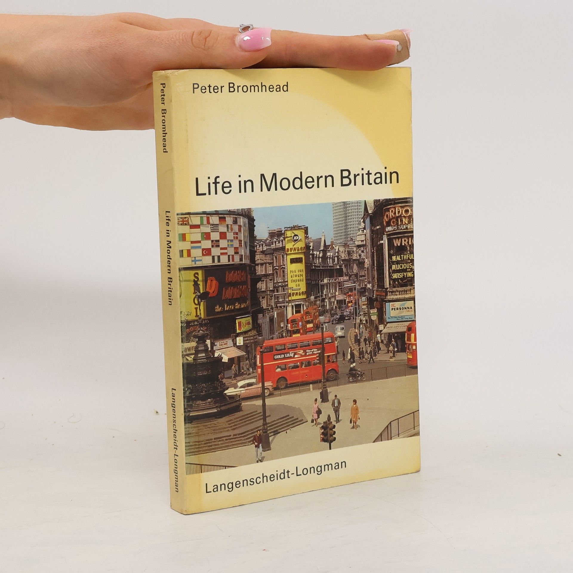 Peter Bromhead Life in modern Britain