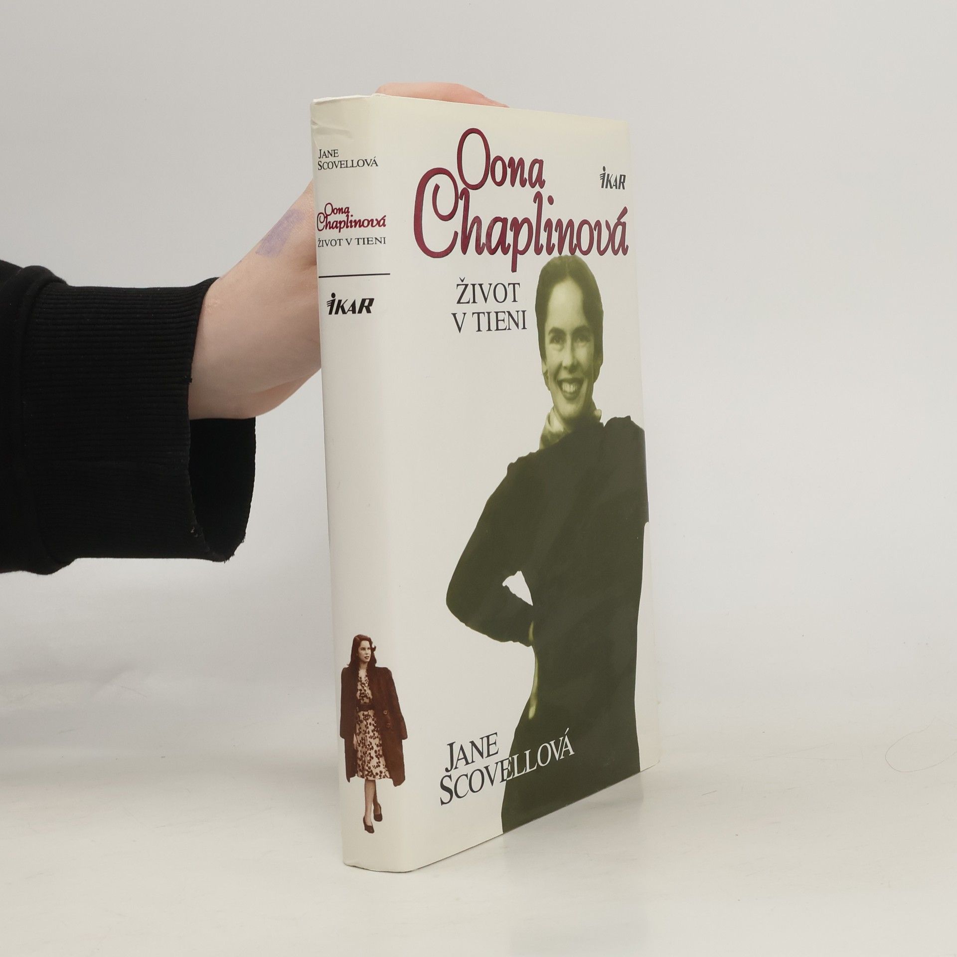Jane Scovell Oona Chaplinová : Život v tieni
