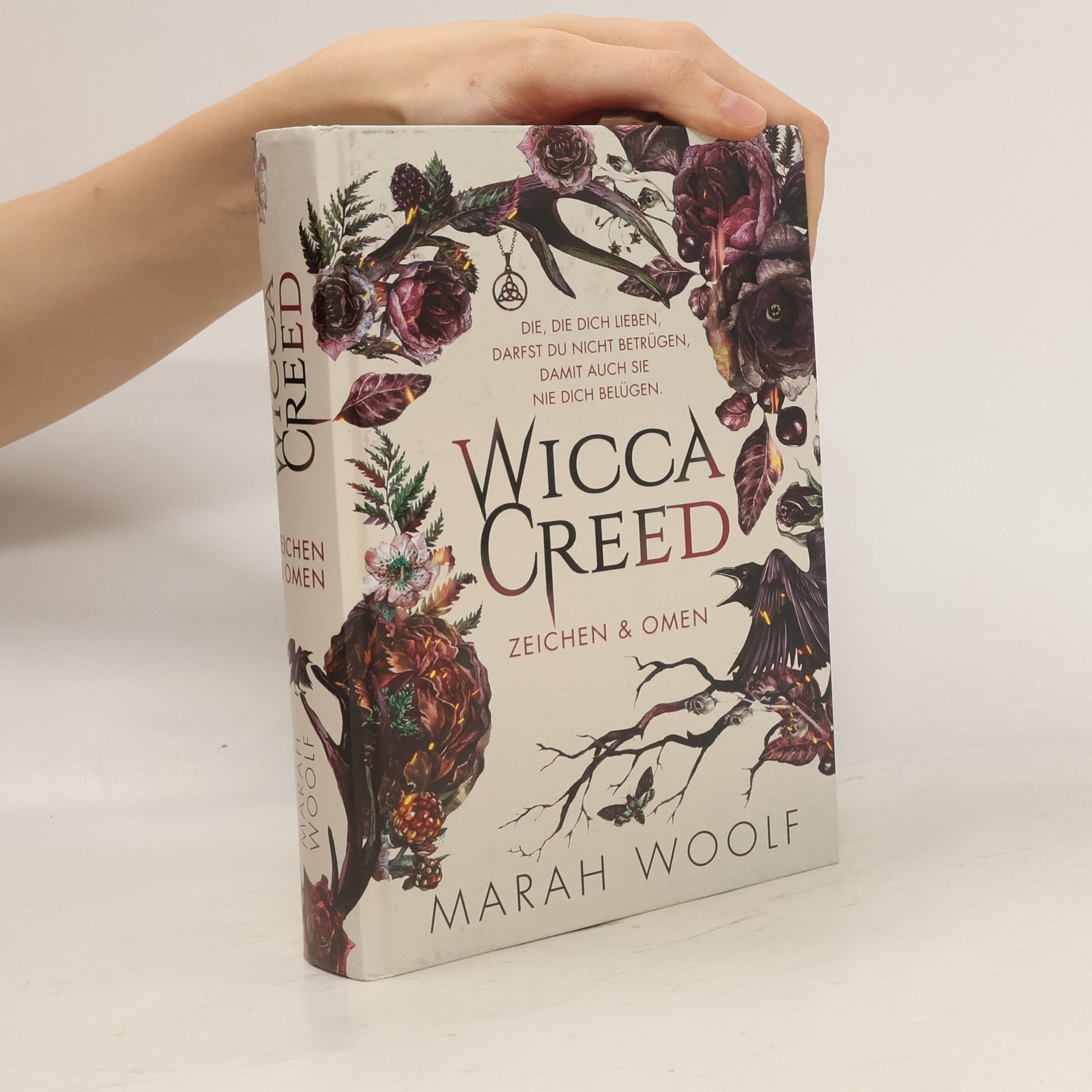 Marah Woolf WiccaCreed. Zeichen & Omen