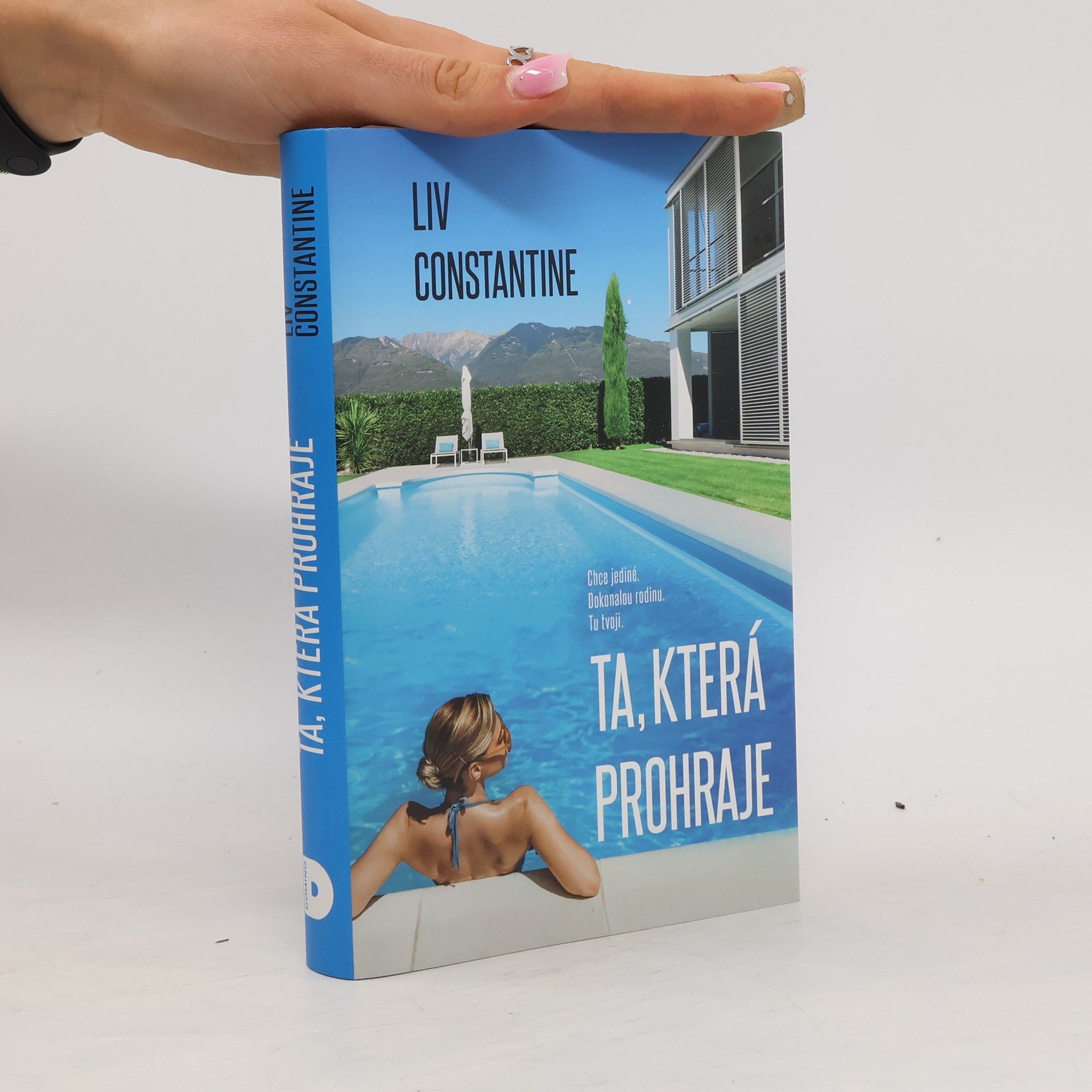 Liv Constantine Ta, která prohraje