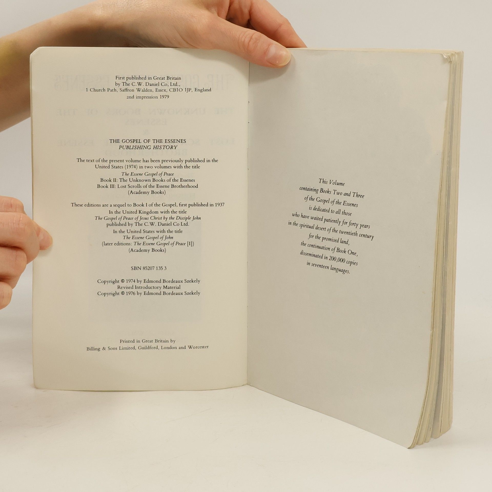 kolektiv The Gospel of the Essenes
