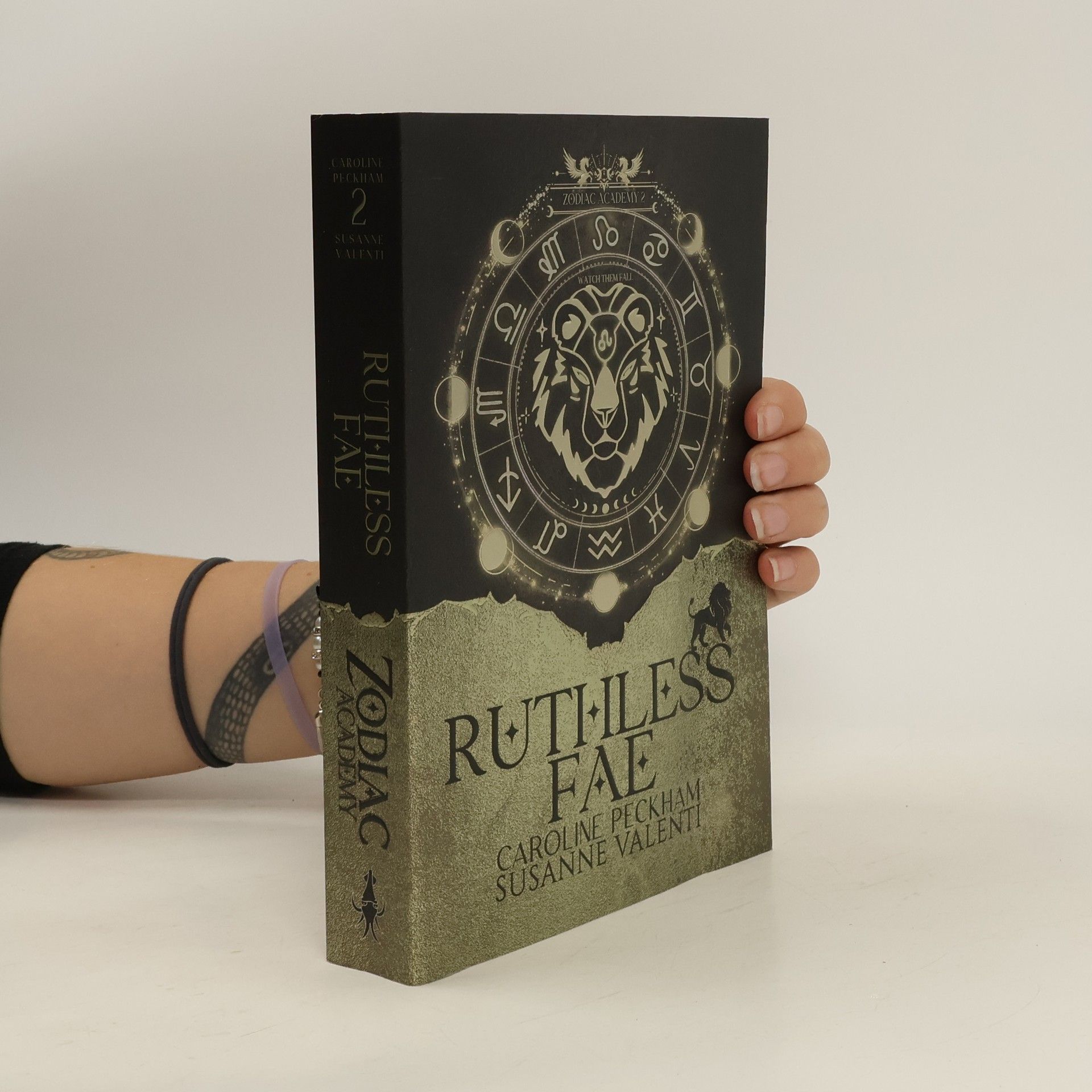 Caroline Peckham Zodiac Academy 2: Ruthless Fae