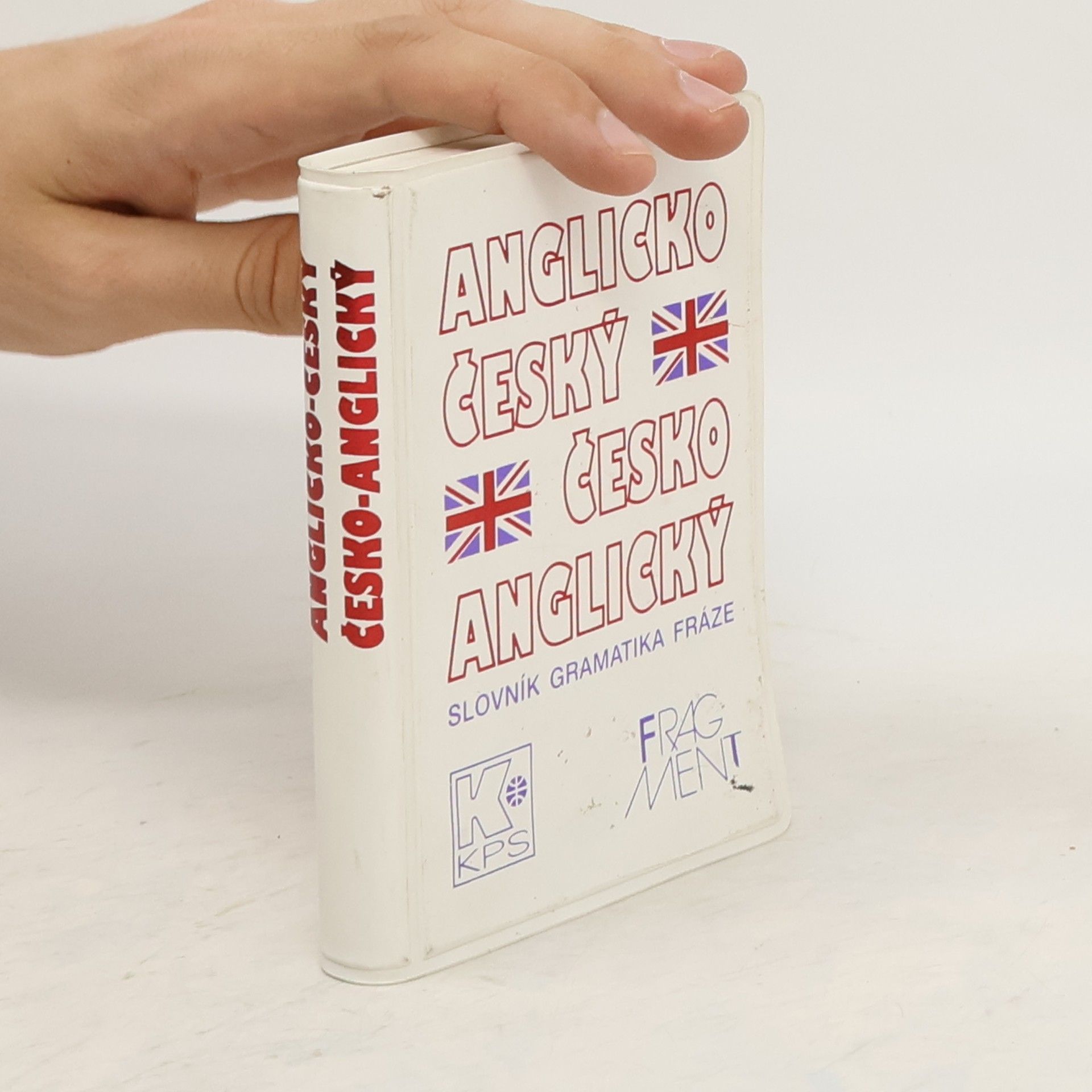 Martin Knezovič Kapesní anglicko-český, česko-anglický slovník