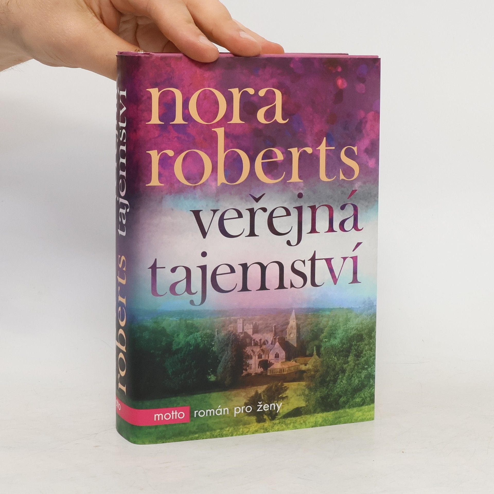 Nora Roberts Veřejná tajemství