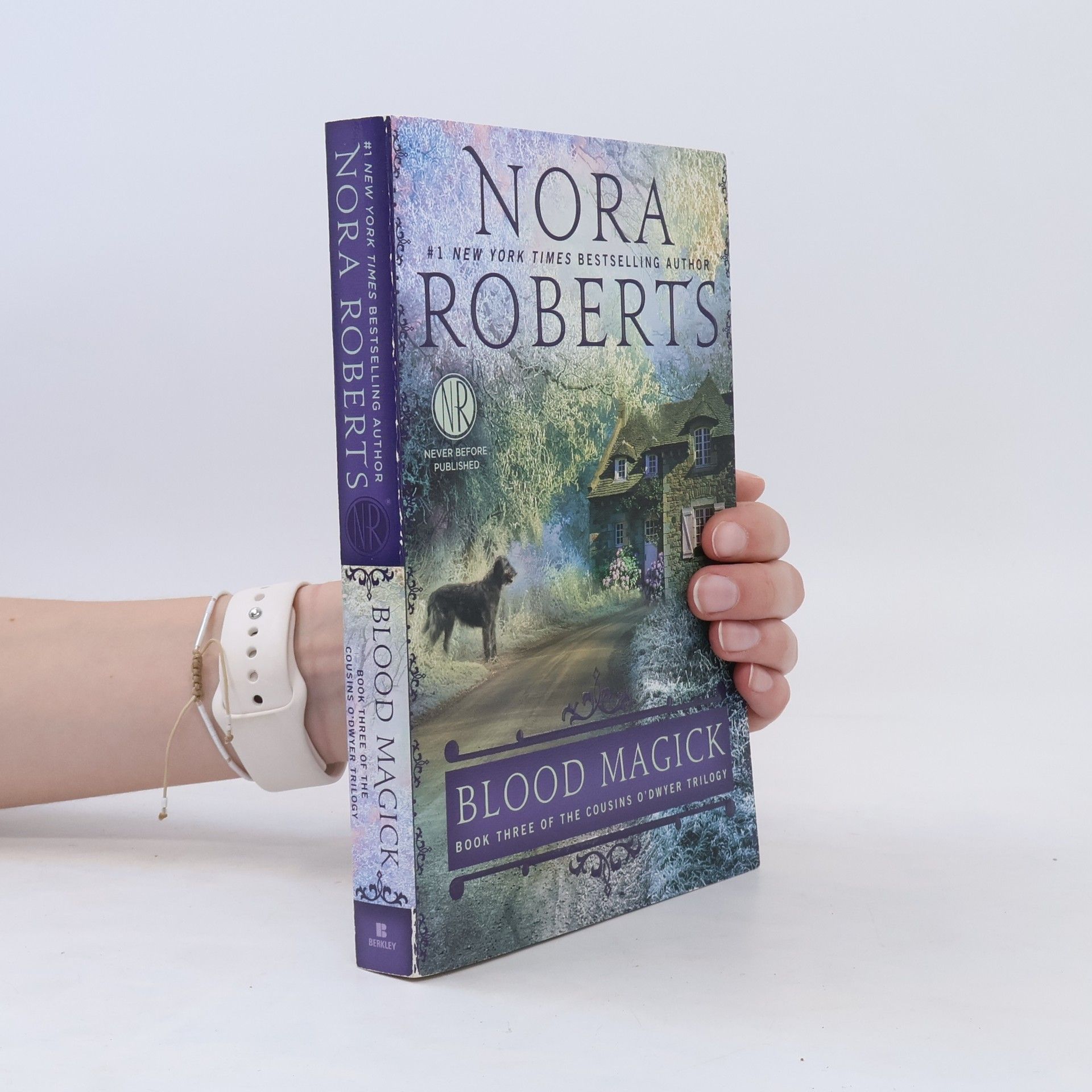 Nora Roberts Blood Magick. Wege der Liebe, englische Ausgabe