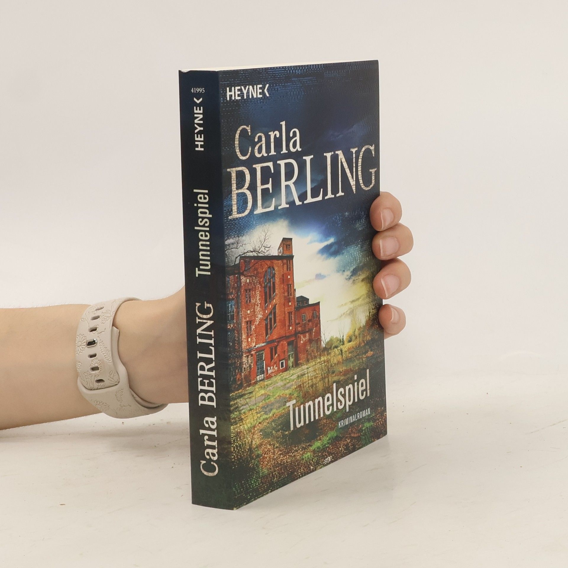 Carla Berling Tunnelspiel