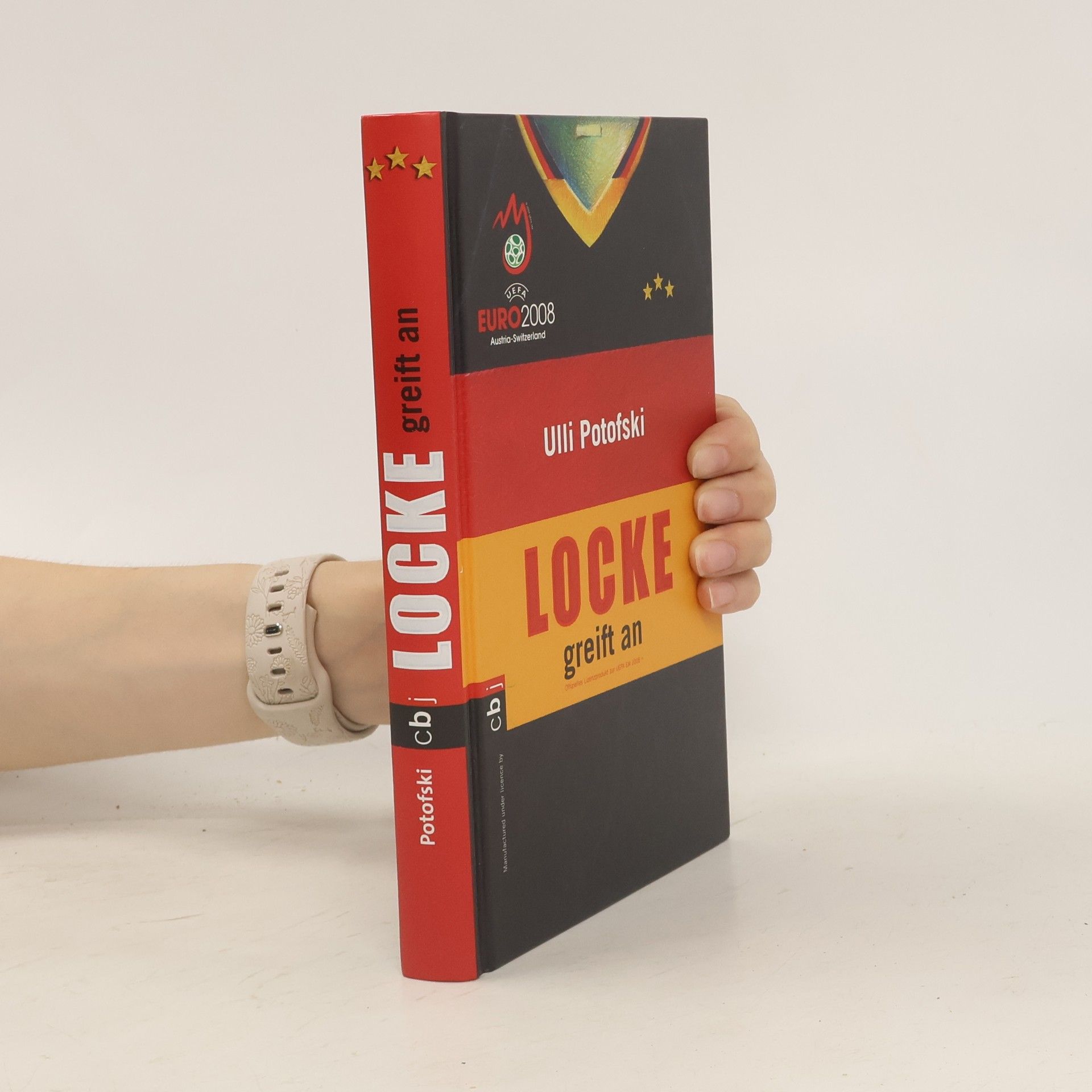 Ulli Potofski Locke greift an