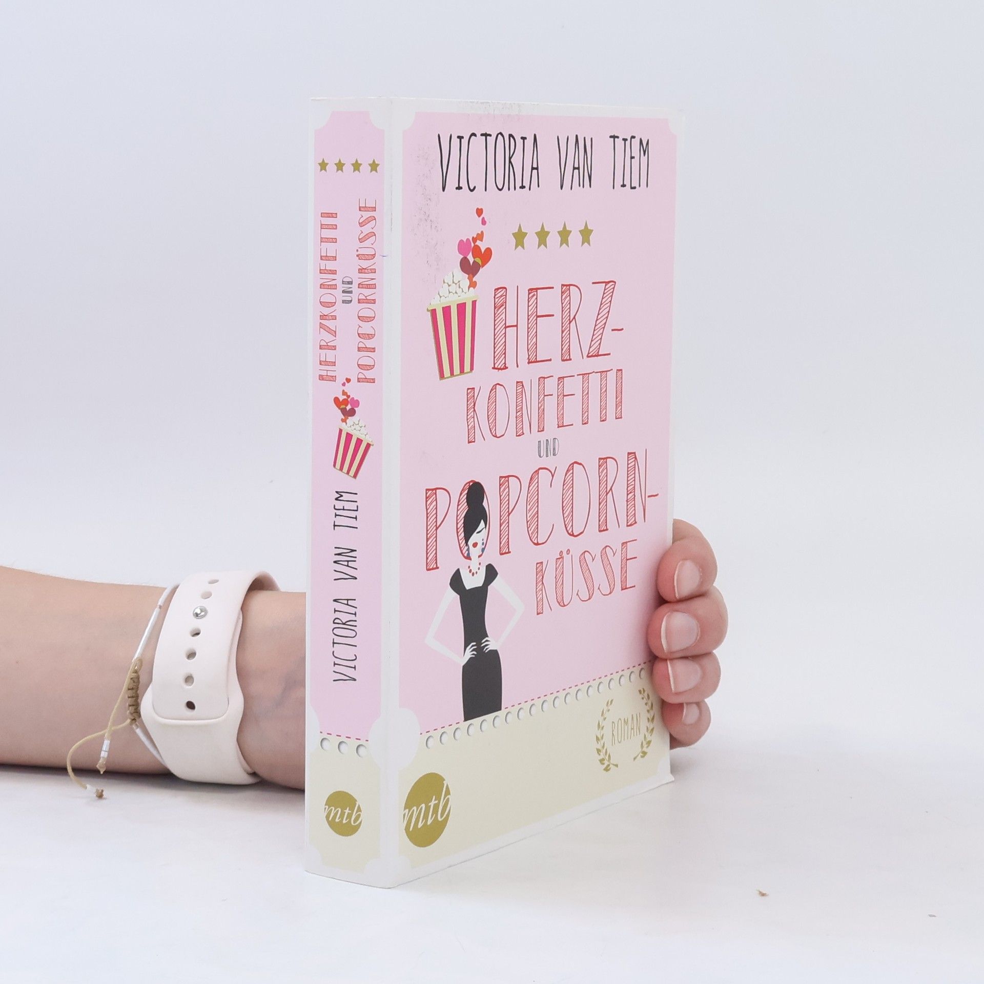 Victoria Van Tiem Herzkonfetti und Popcornküsse