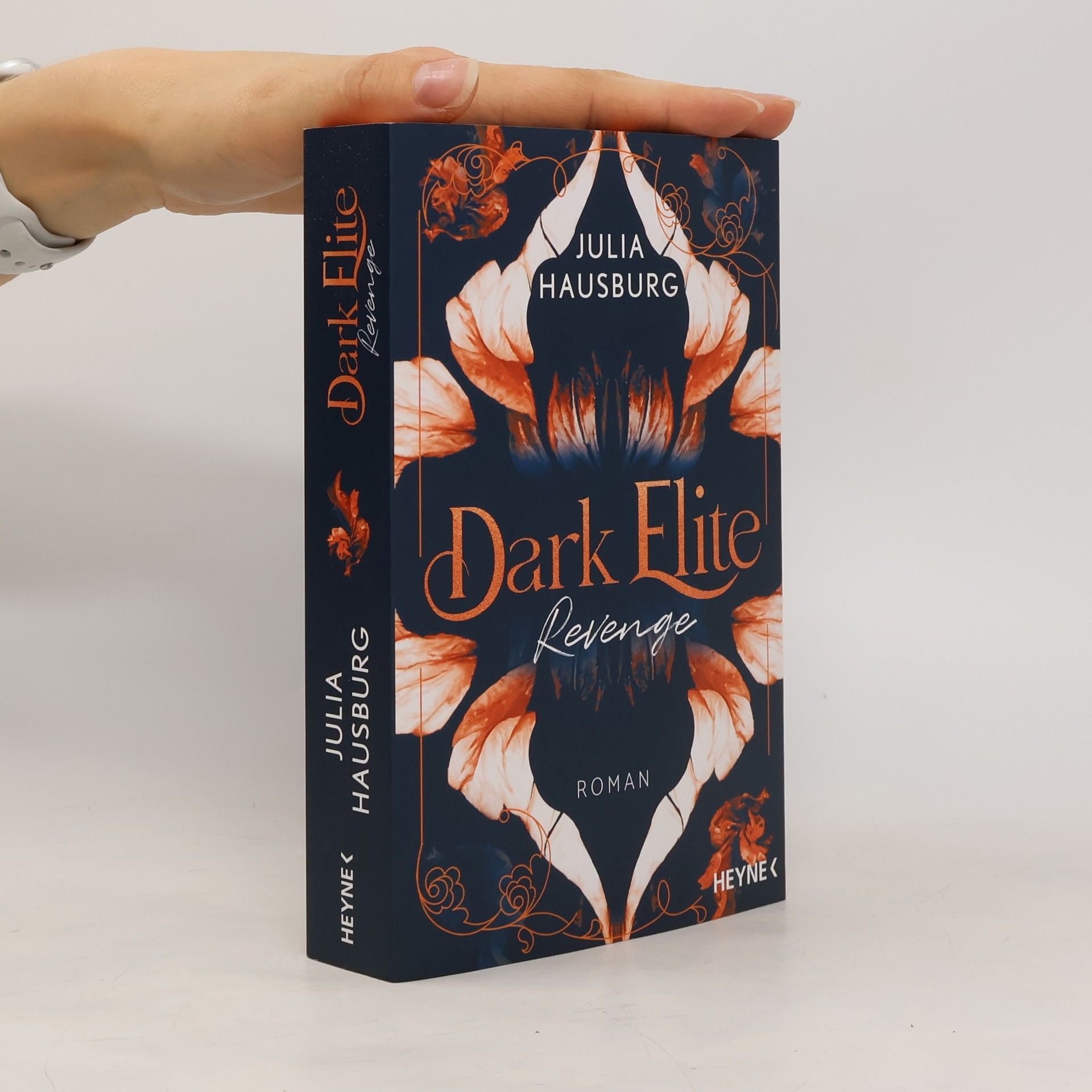 Julia Hausburg Dark Elite – Revenge