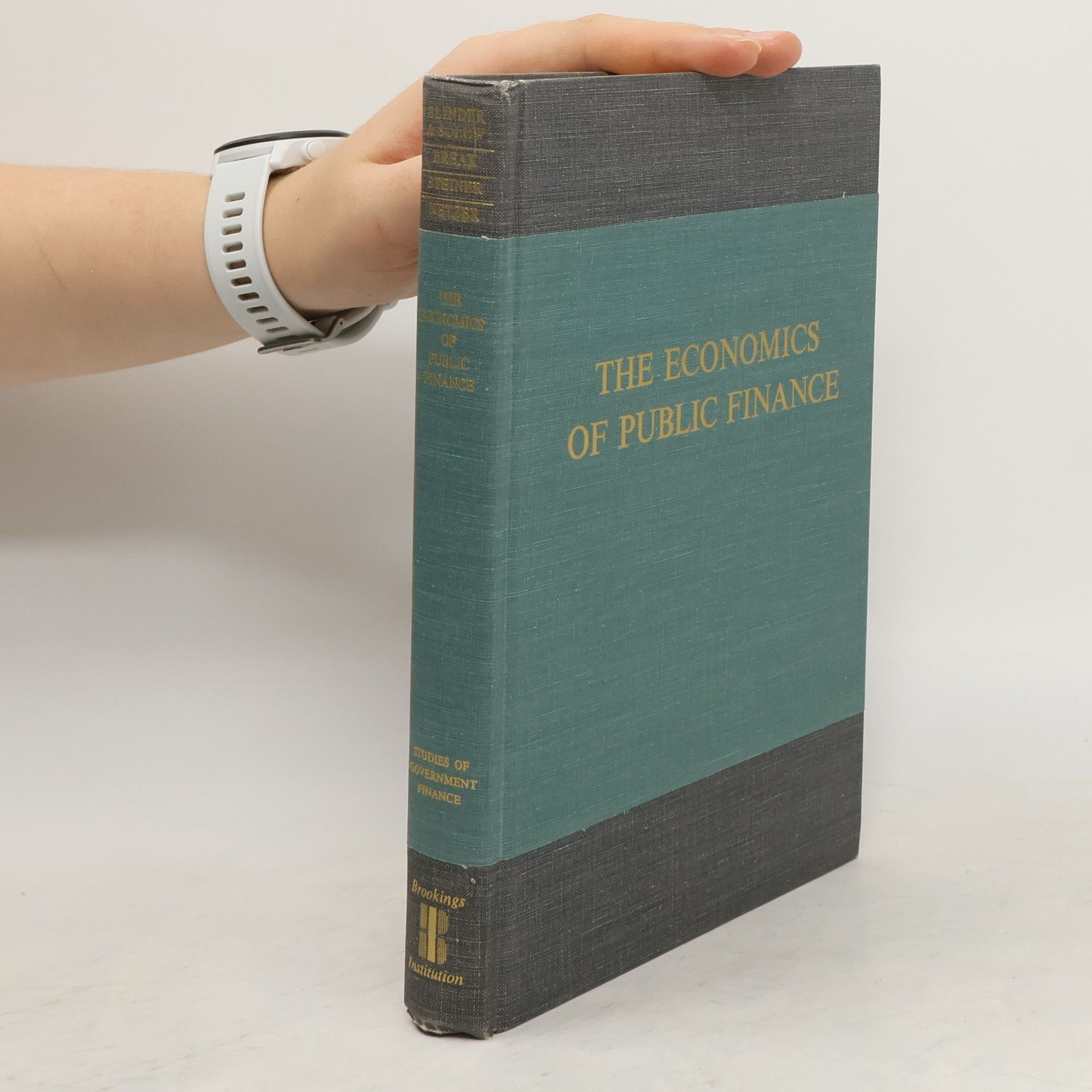 Collectif d'auteurs The Economics of Public Finance