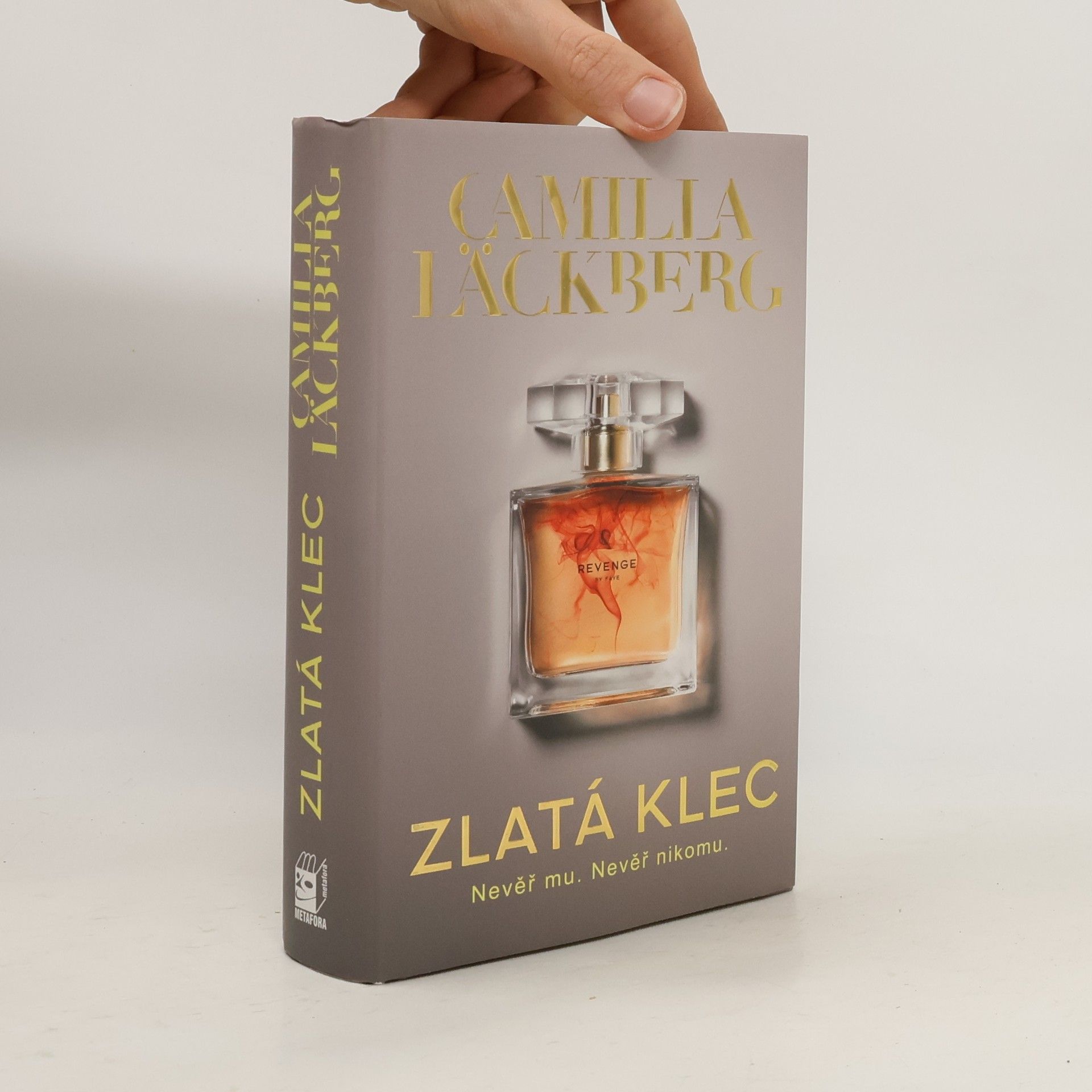 Camilla Läckberg Zlatá klec