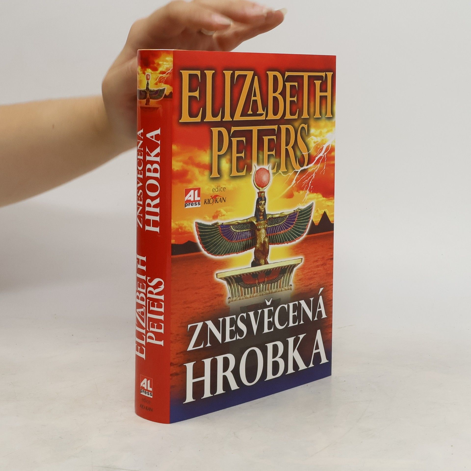 Barbara Mertz Znesvěcená hrobka