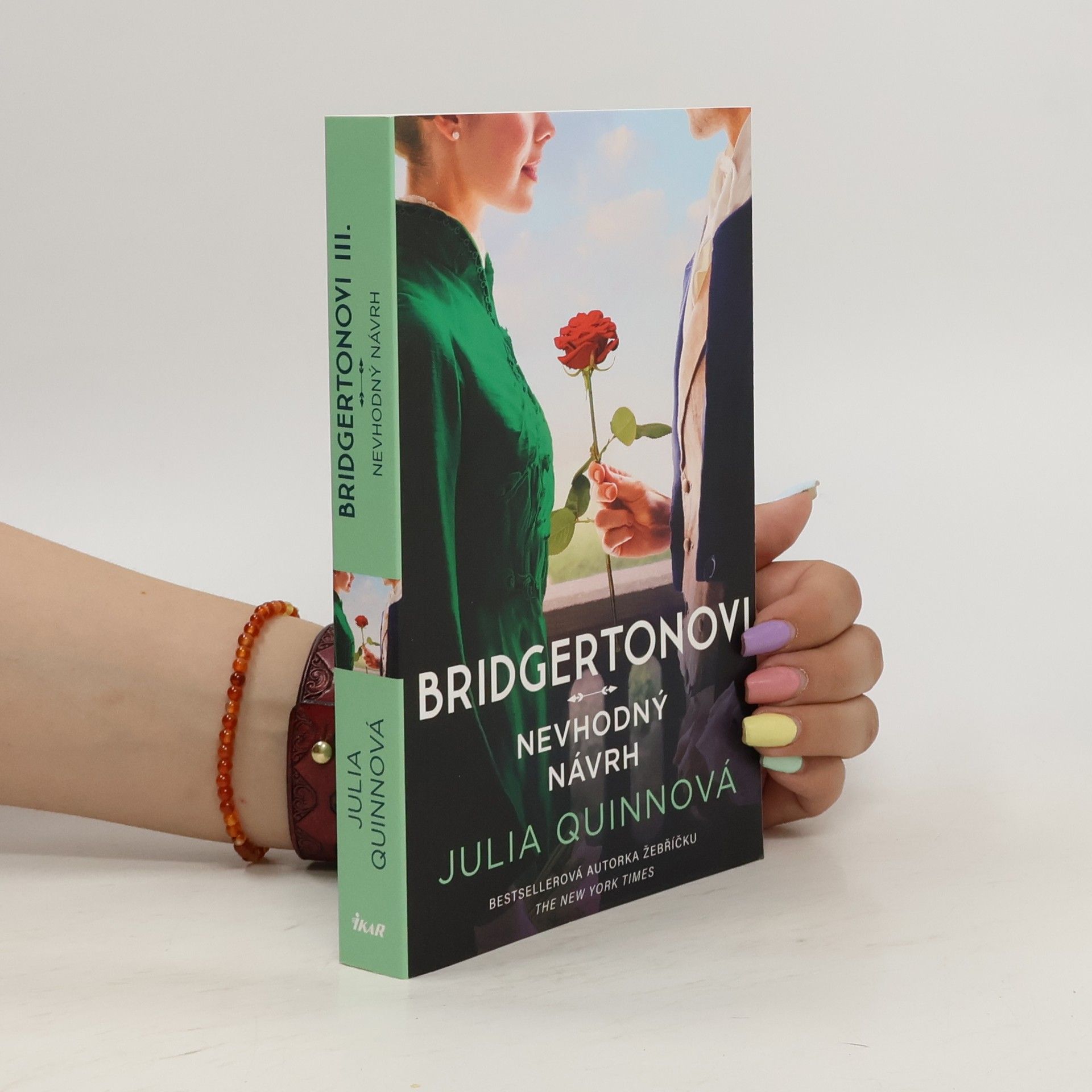 Julie Quinnová Bridgertonovi. Nevhodný návrh