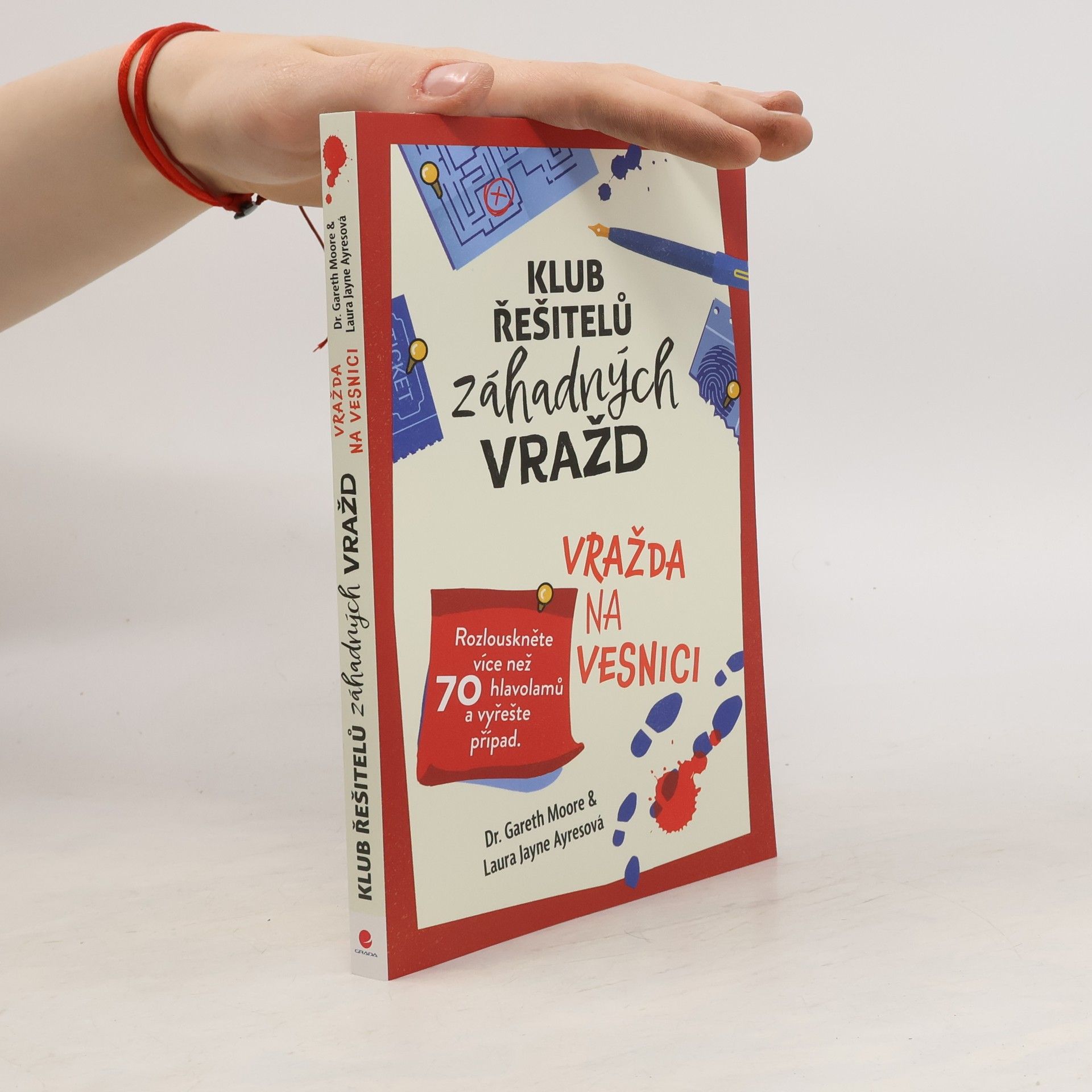 Gareth Moore Klub řešitelů záhadných vražd : vražda na vesnici