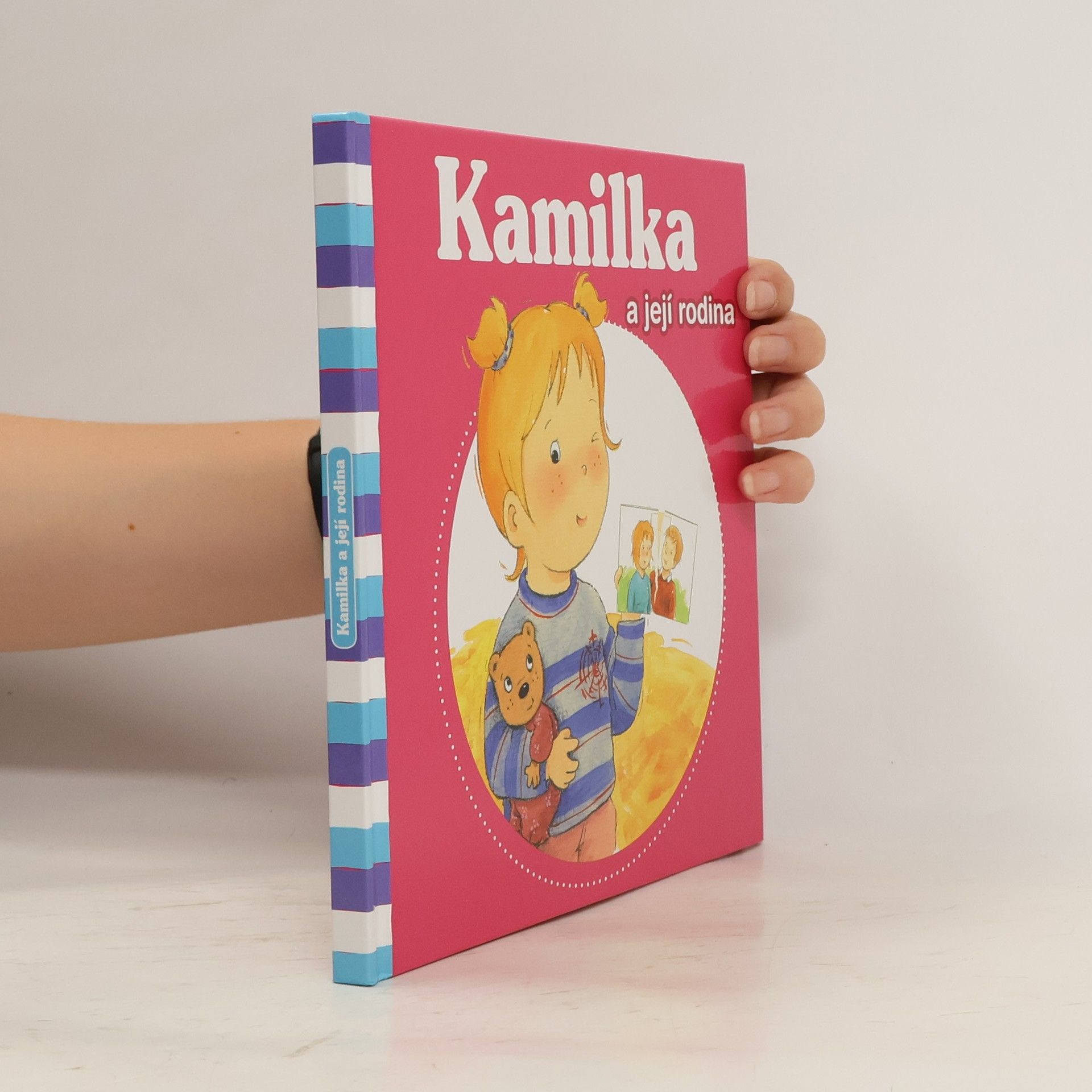 Nancy Delvaux Kamilka a její rodina