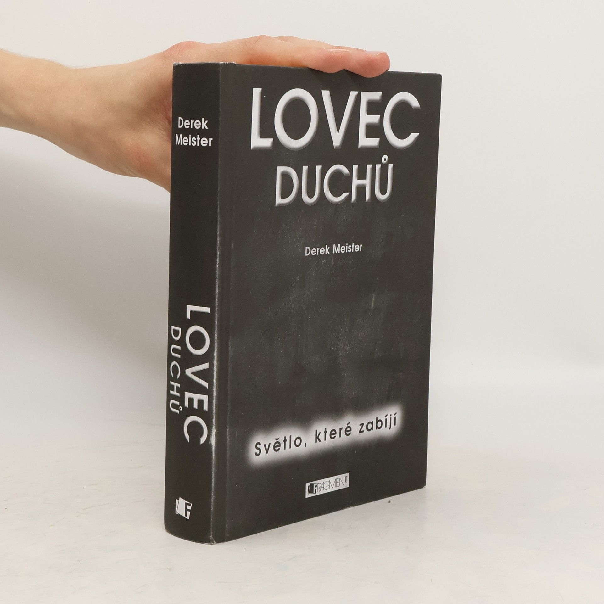 Derek Meister Lovec duchů