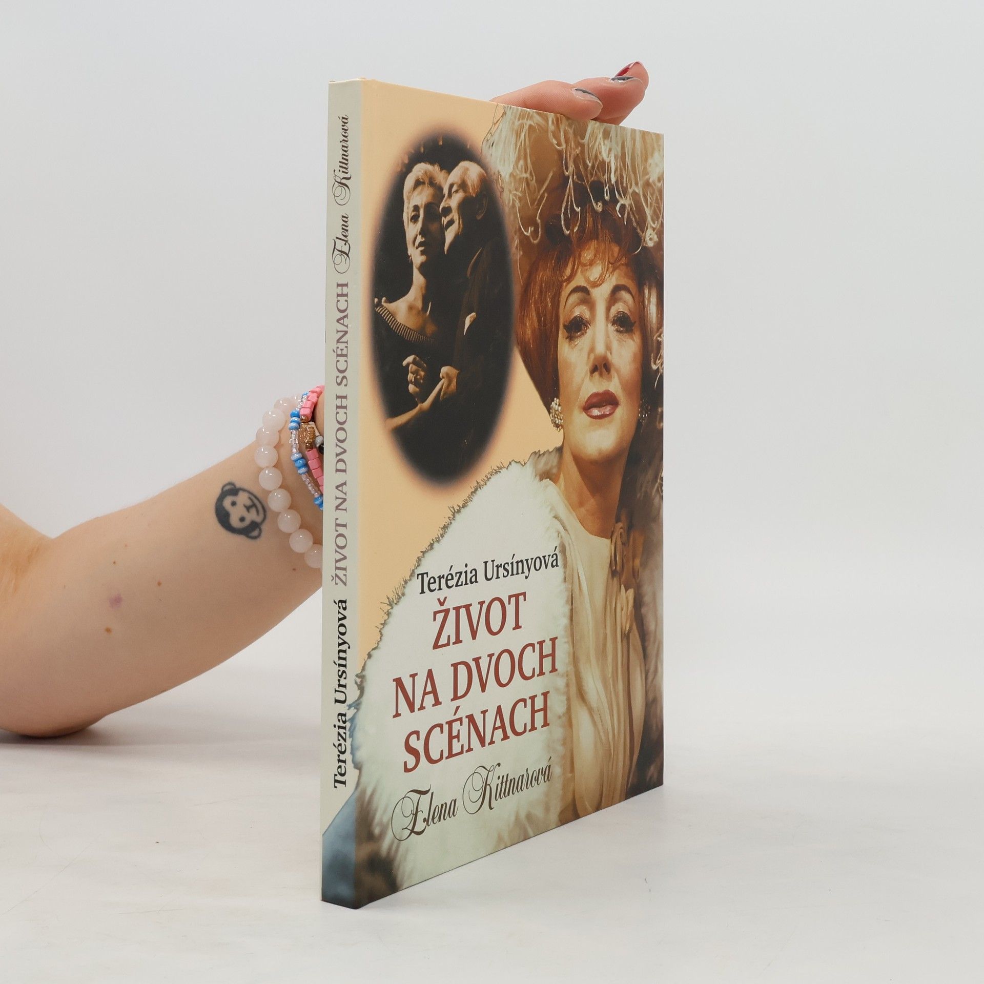 Terézia Ursínyová Život na dvoch scénach -  Elena Kittnarová