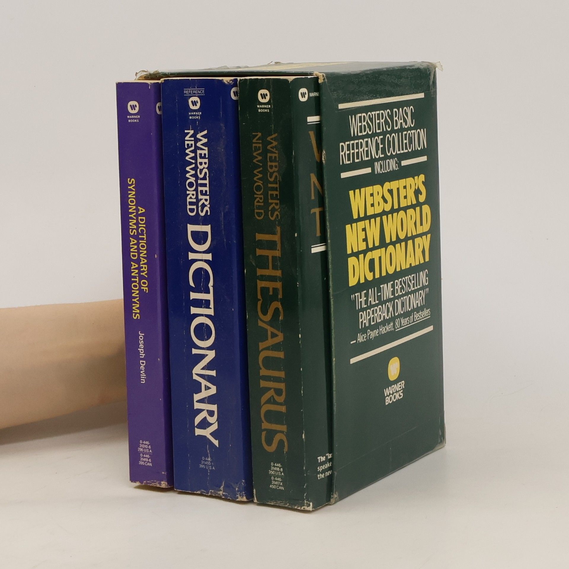 Collectif d'auteurs Webster's New World Dictionary. Webster's New World Thesaurus. A Dictionary of Synonyms and Antonyms (3 svazky, box)