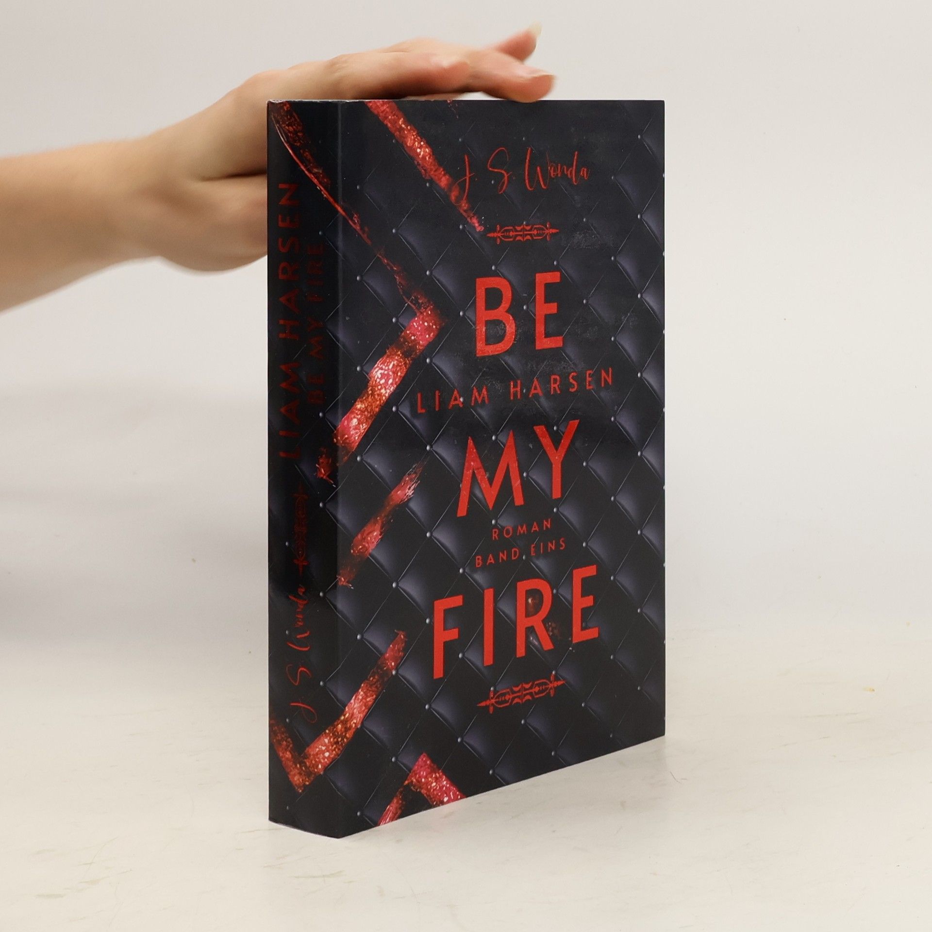 Jane S. Wonda Liam Harsen 1. Be my Fire