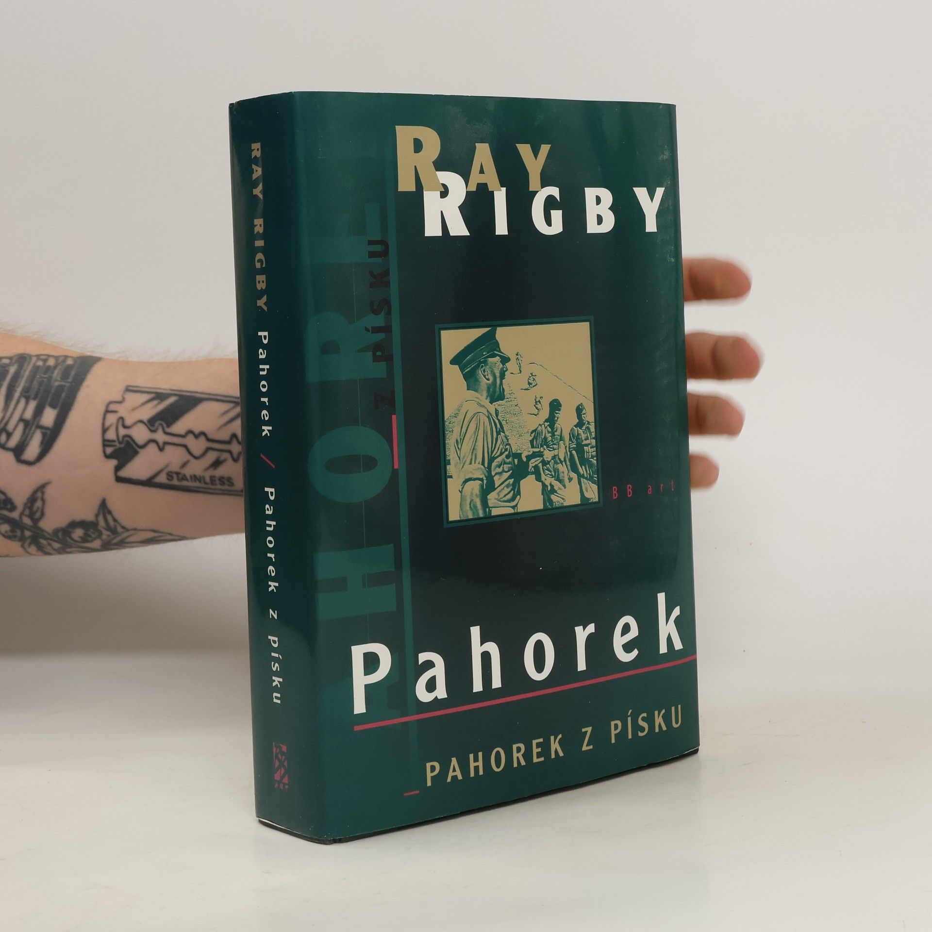 Ray Rigby Pahorek. Pahorek z písku