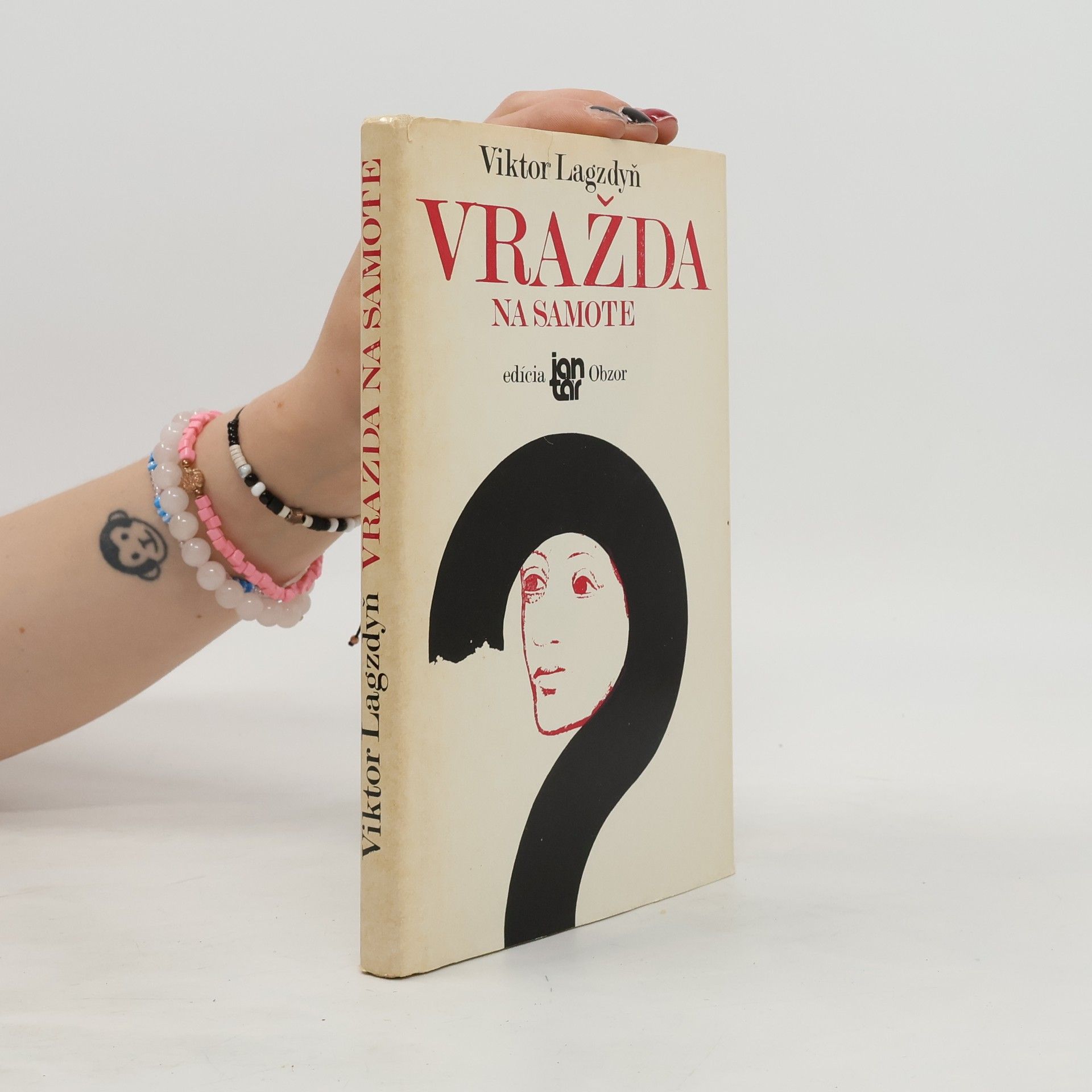 Viktor Lagzdyň Vražda na samote