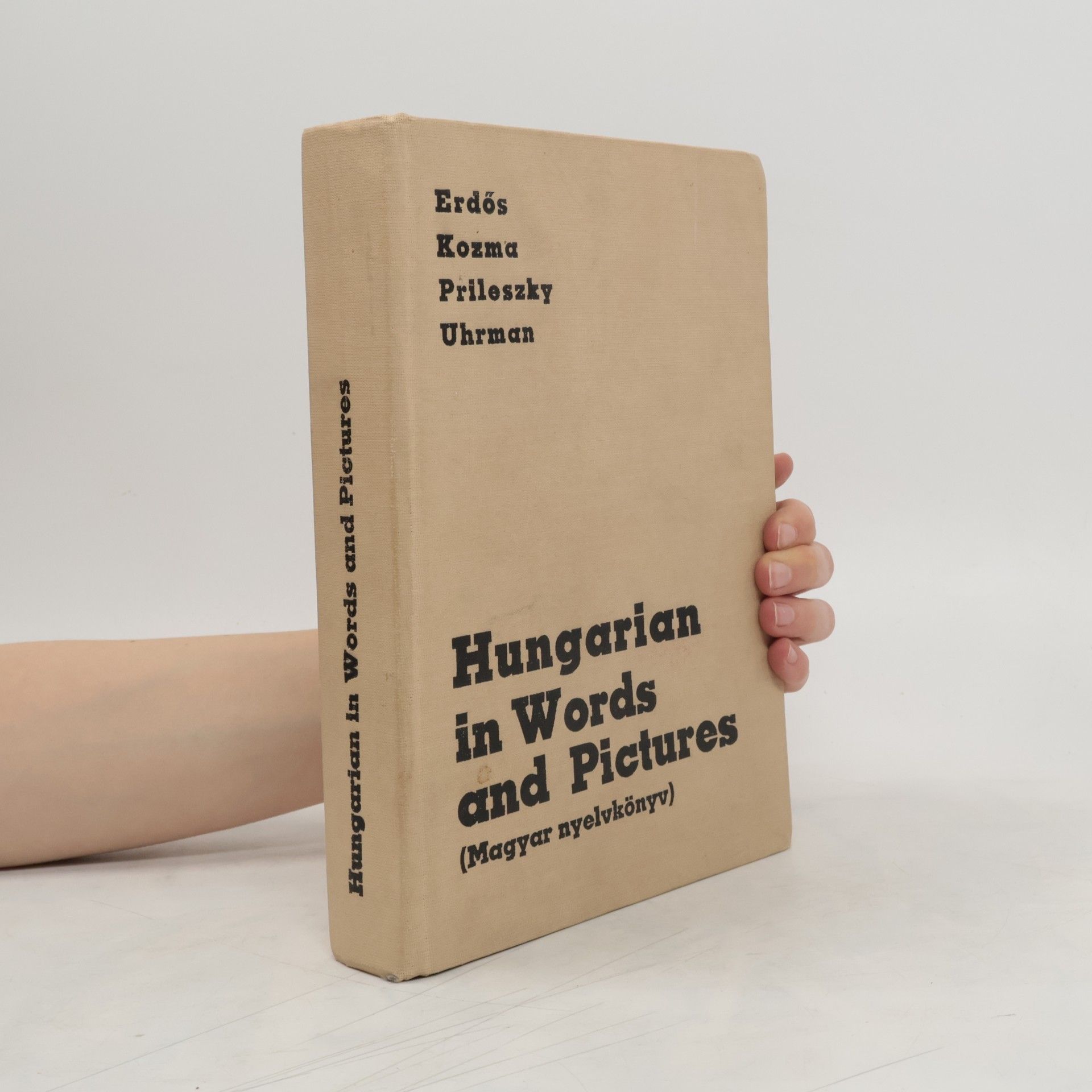Collectif d'auteurs Hungarian in Words and Pictures