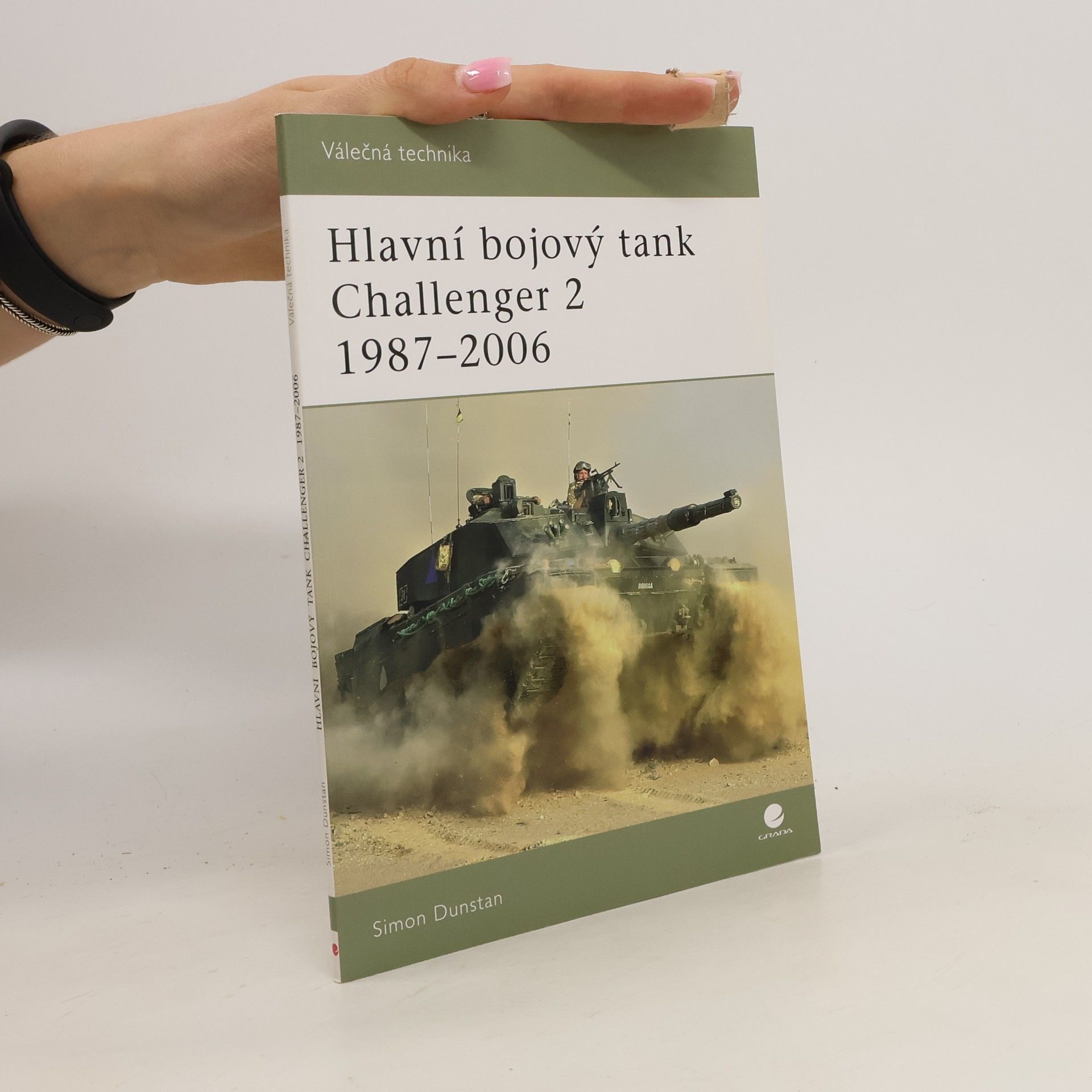 Simon Dunstan Hlavní bojový tank Challenger 2