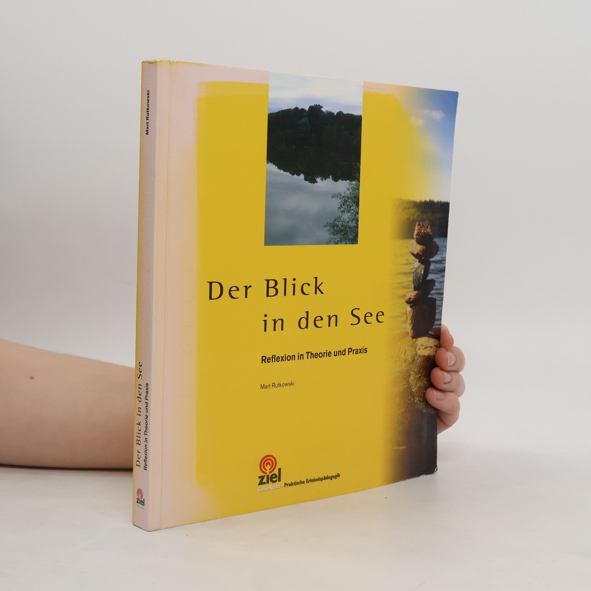 Mart Rutkowski Der Blick in den See