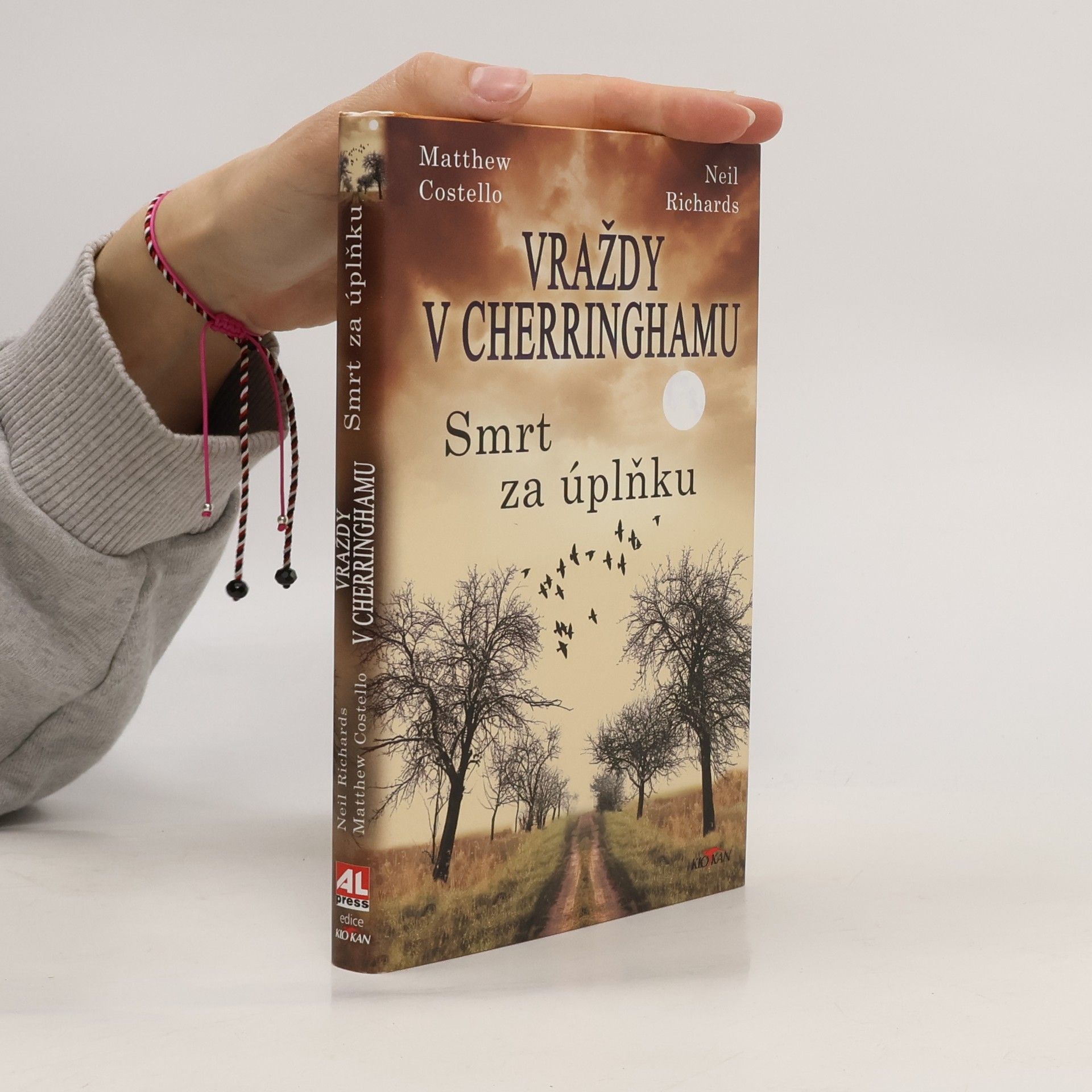 Jan Mrlík Vraždy v Cherringhamu. Smrt za úplňku