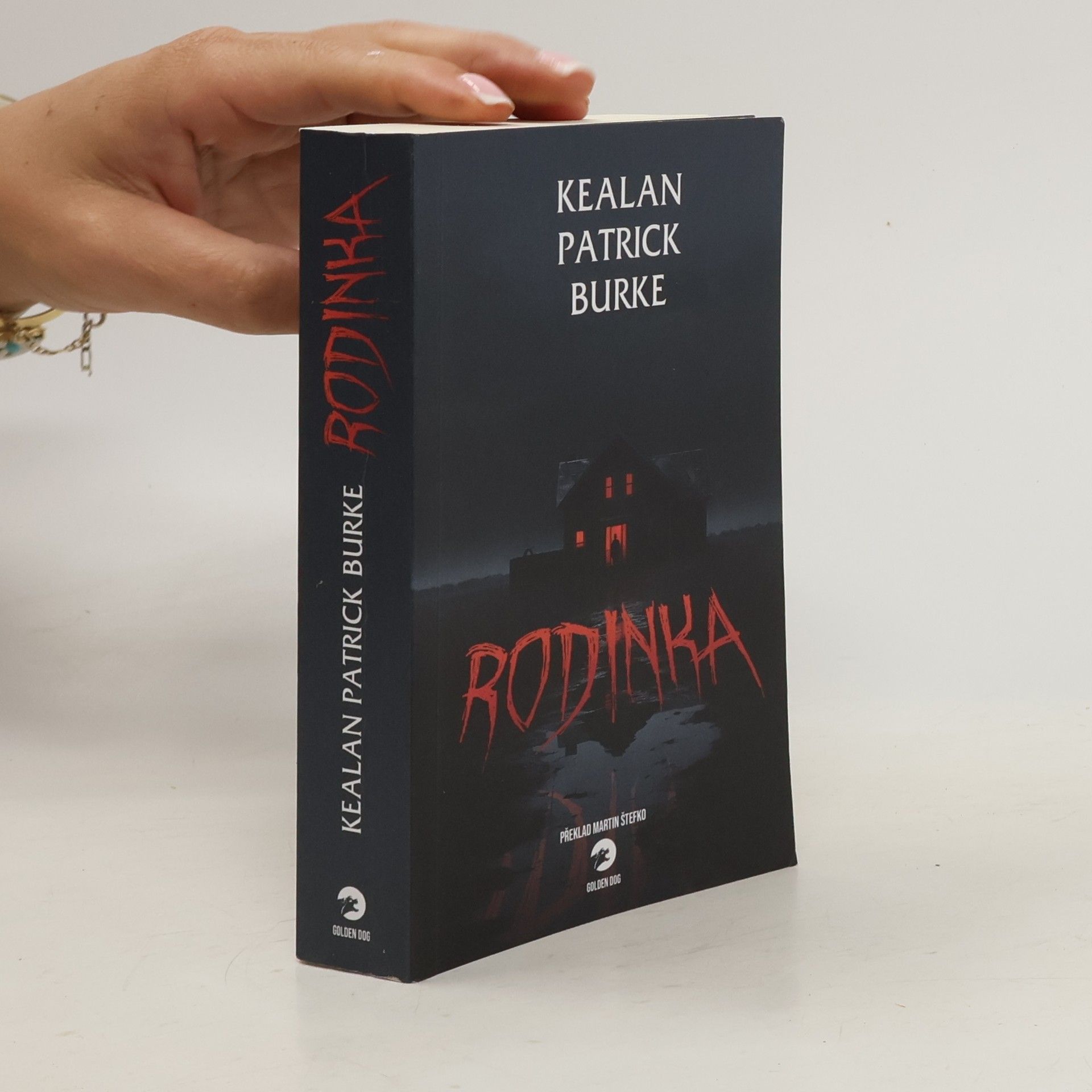 Kealan Patrick Burke Rodinka