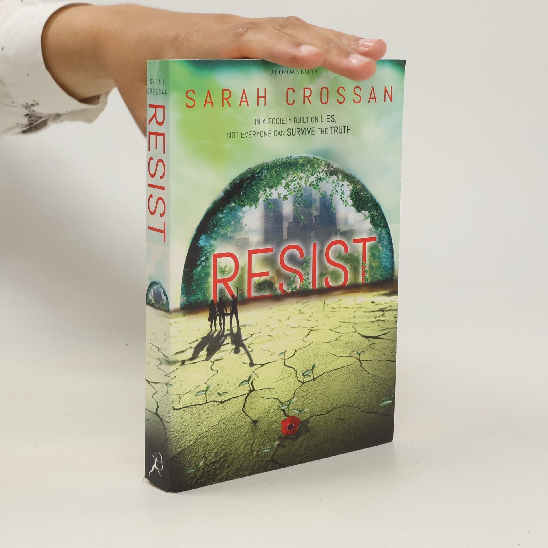 Sarah Crossan Resist