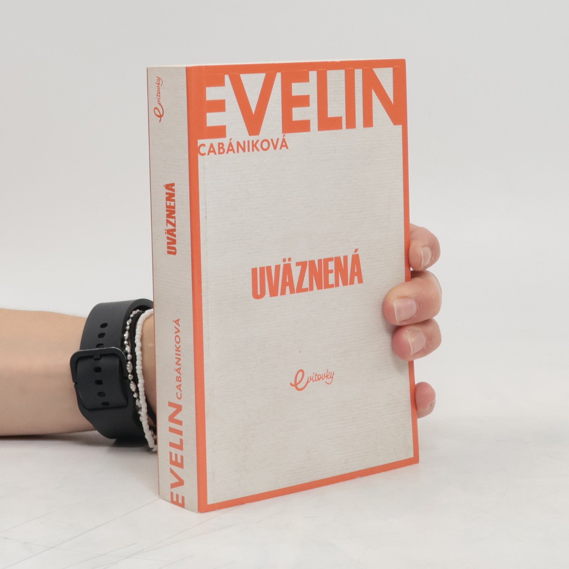 Evelin Cabániková Uväznená