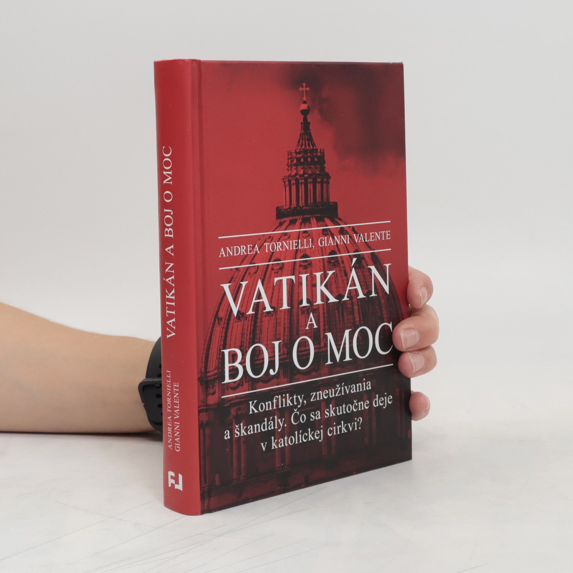 Andrea Tornielli Vatikán a boj o moc