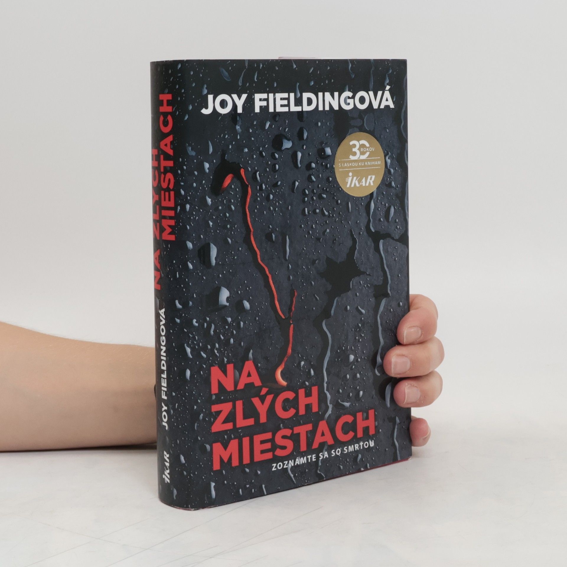 Joy Fielding Na zlých miestach