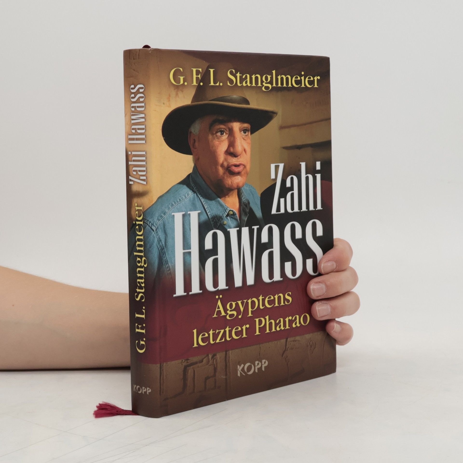 G. F. L. Stanglmeier Zahi Hawass