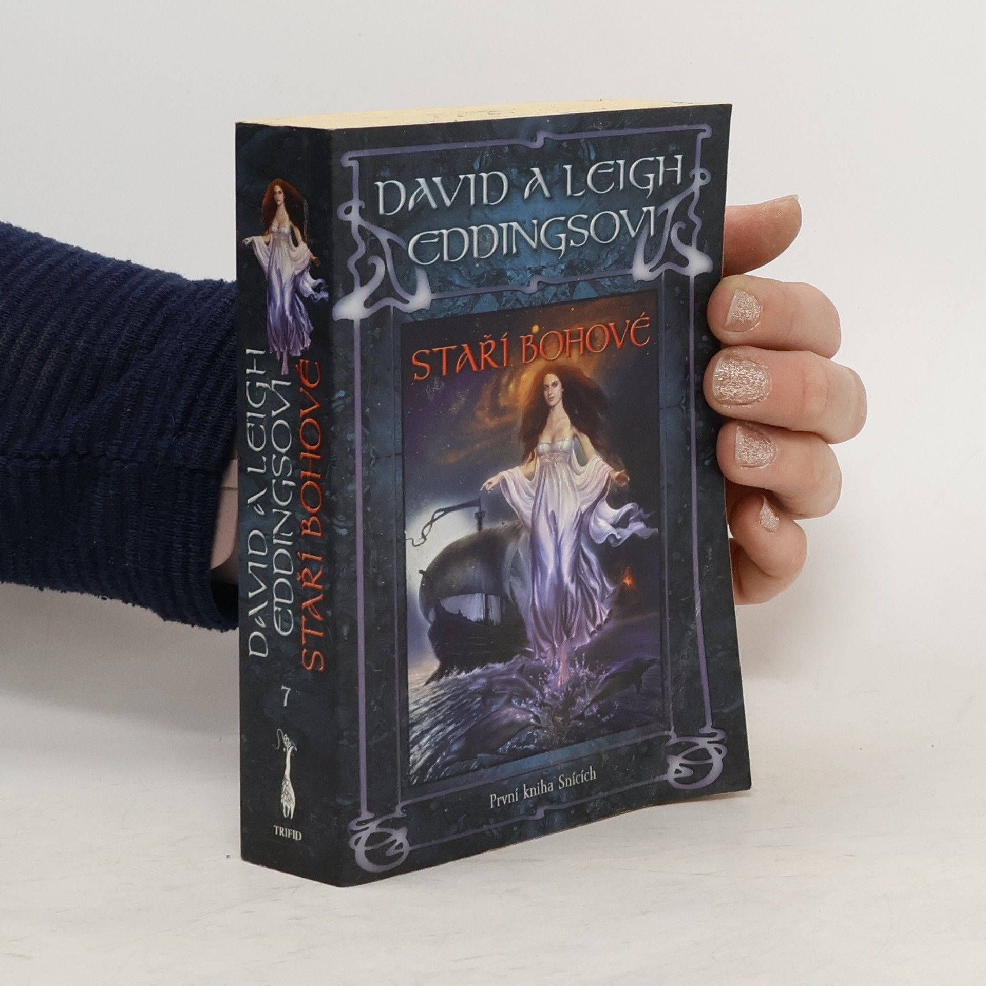 David Eddings Staří bohové. První kniha Snících