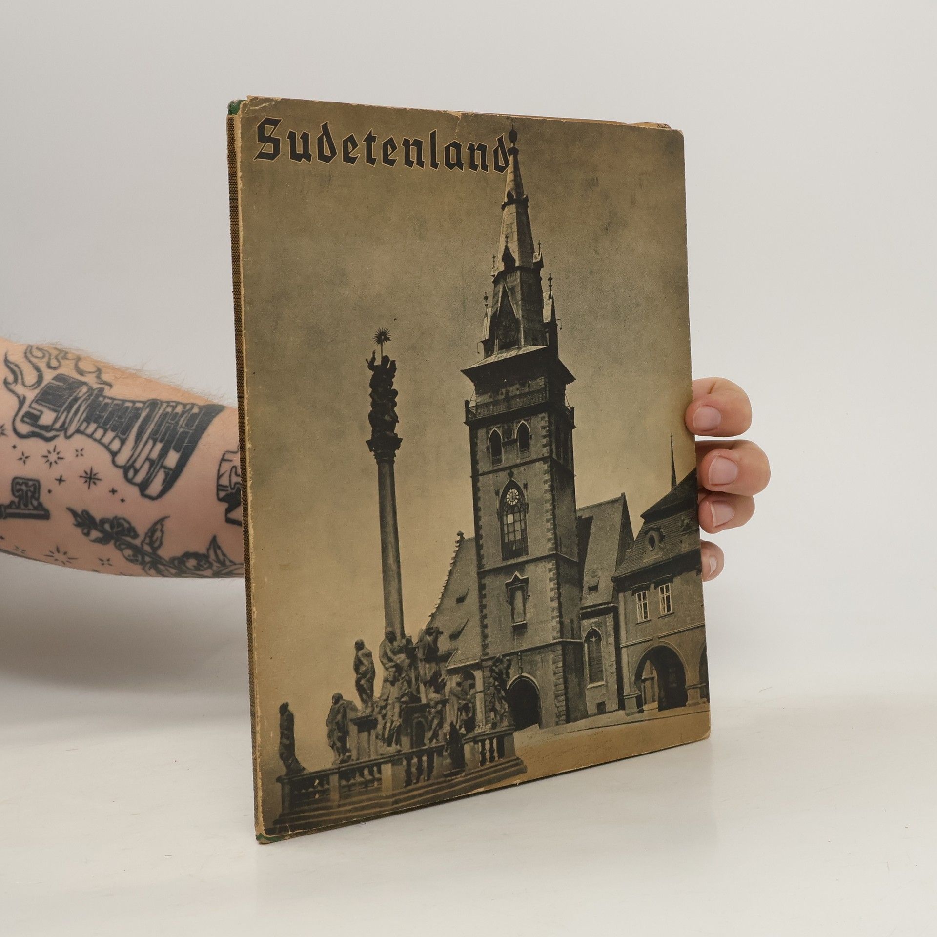 Collective Sudetenland