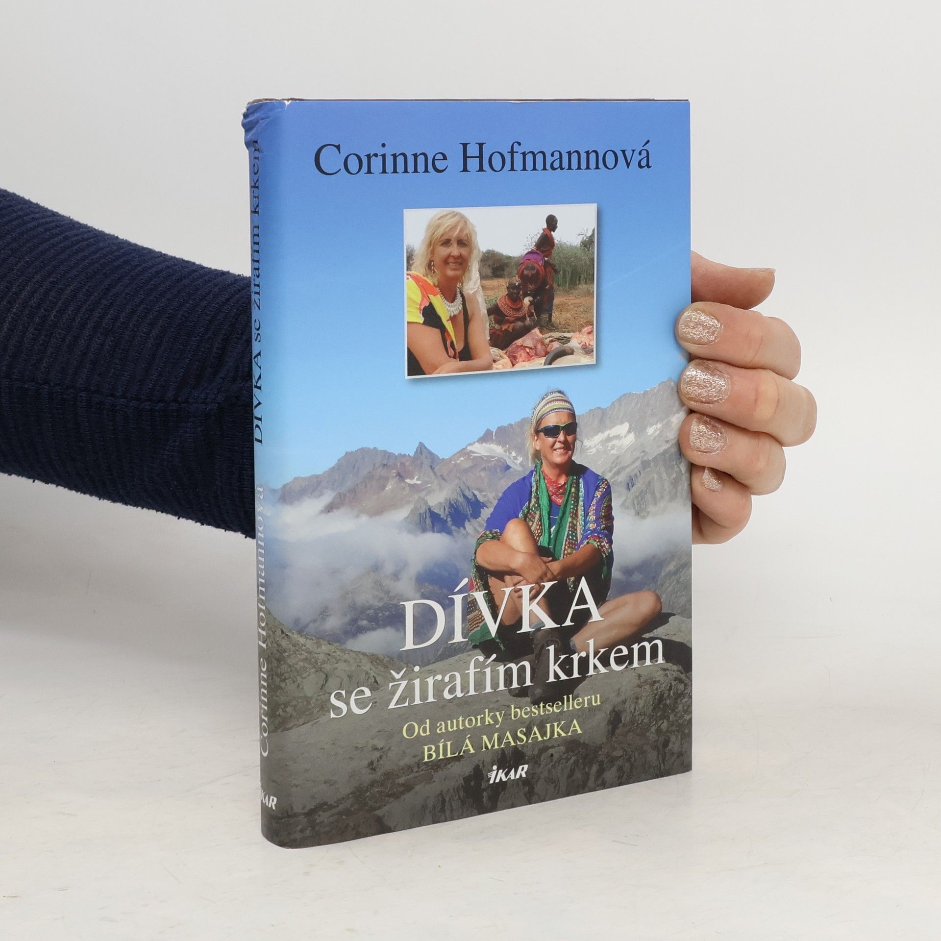 Zuzana Schneiderová Dívka se žirafím krkem