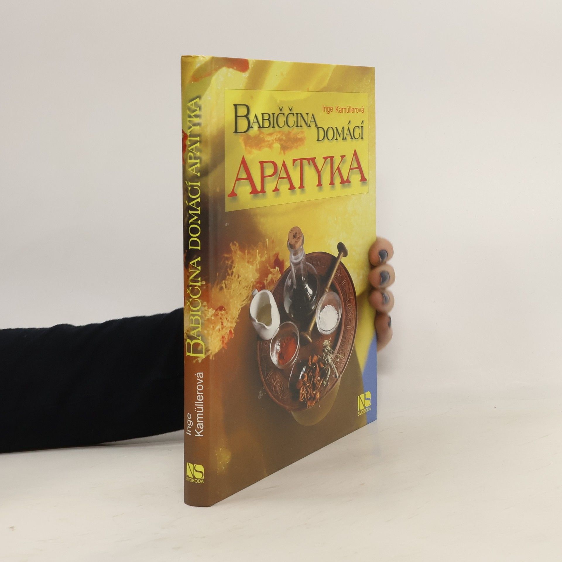 Inge Kamüllerová Babiččina domácí apatyka